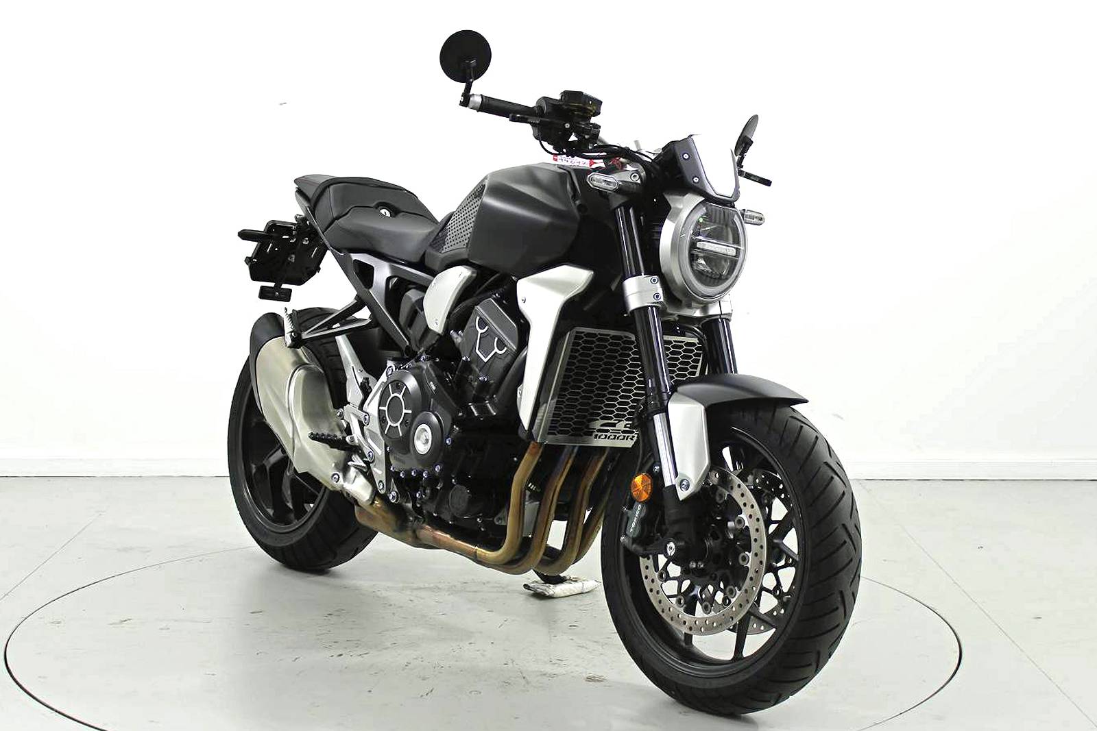 HONDA CB 1000 R ABS-image-1