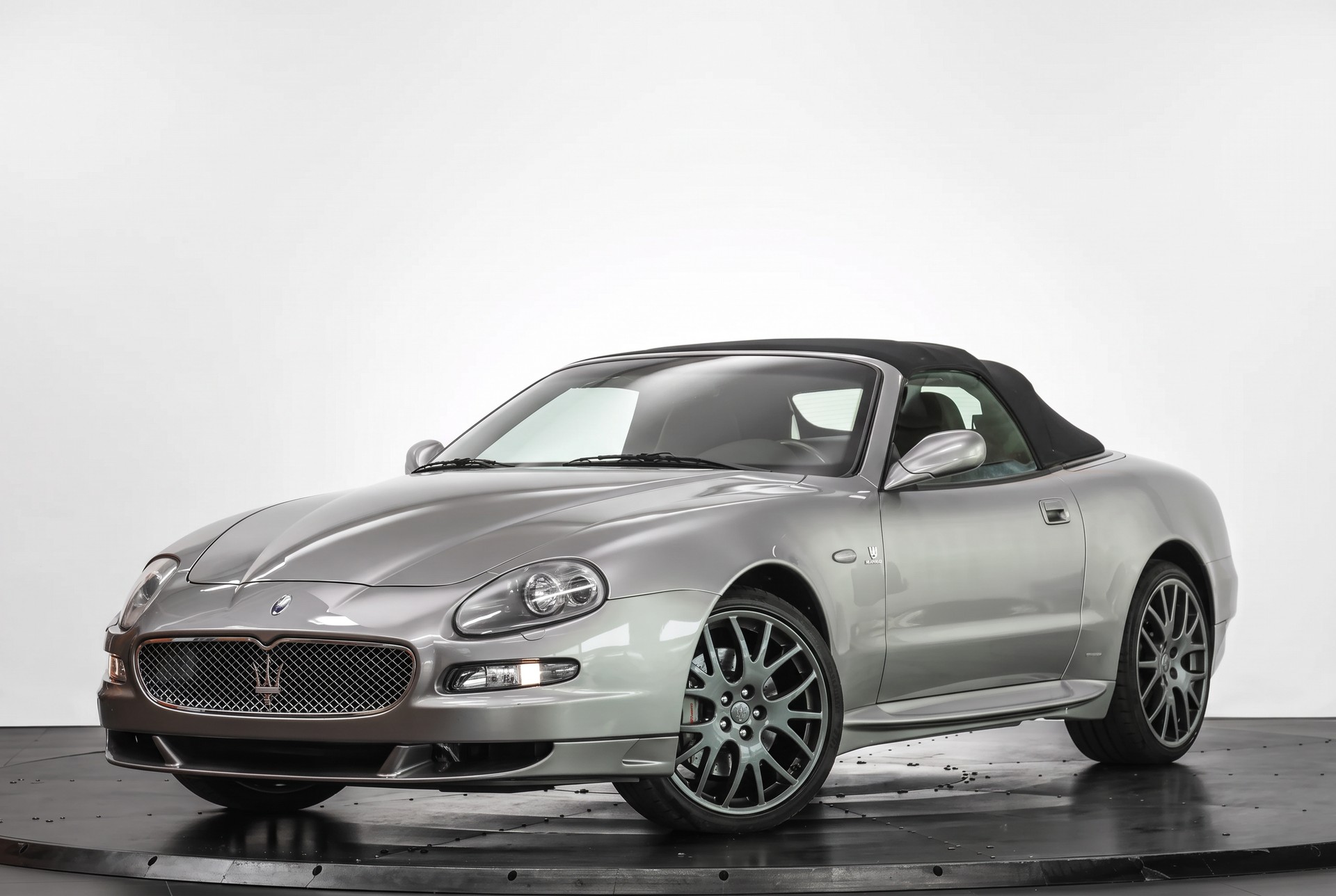 MASERATI Spyder GranSport Cambiocorsa / Nero-Cuoio / Jantes Trofeo 19 pouces-image-5