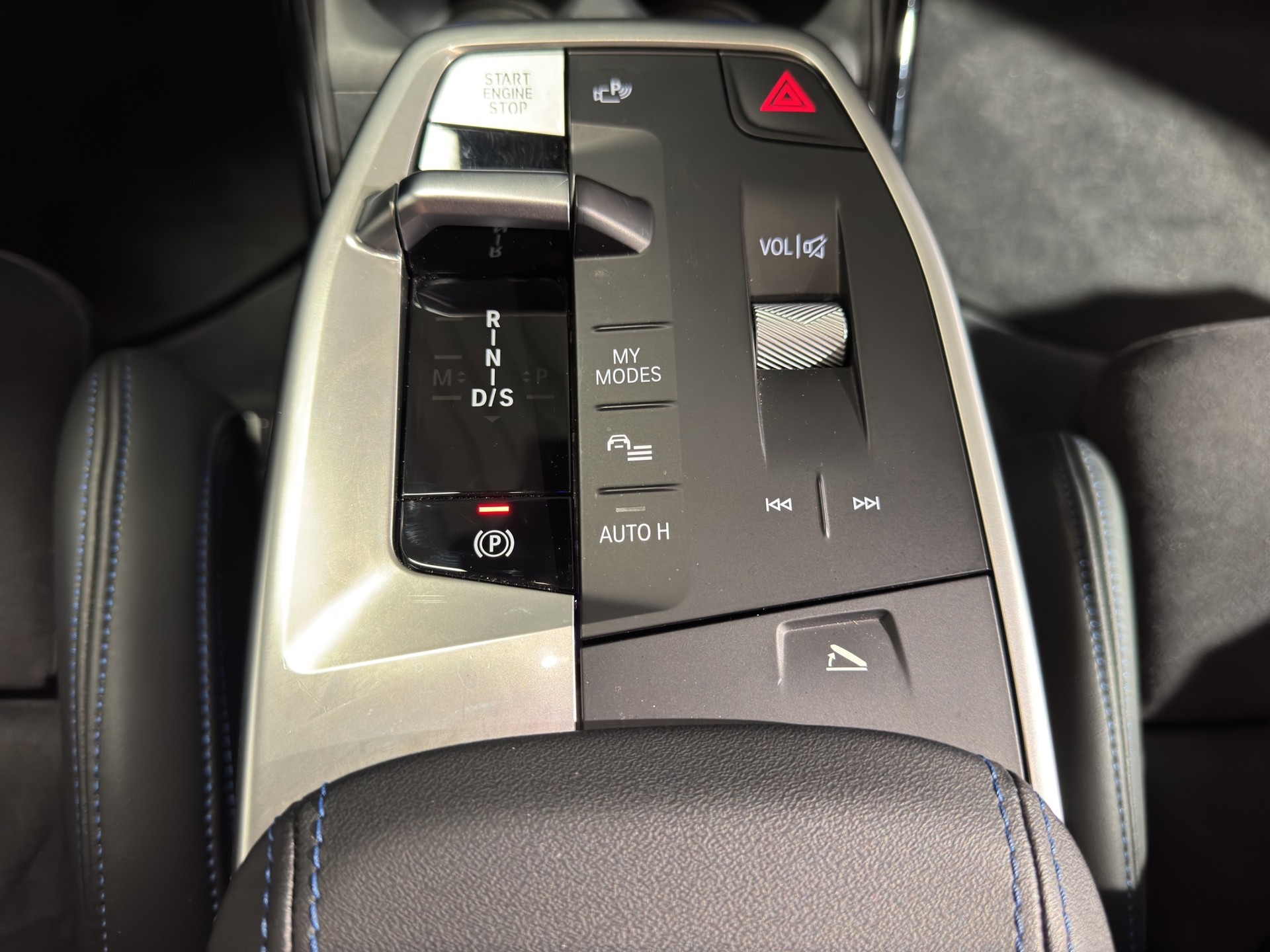 BMW 225e xDrive Active Tourer M Sport-image-11