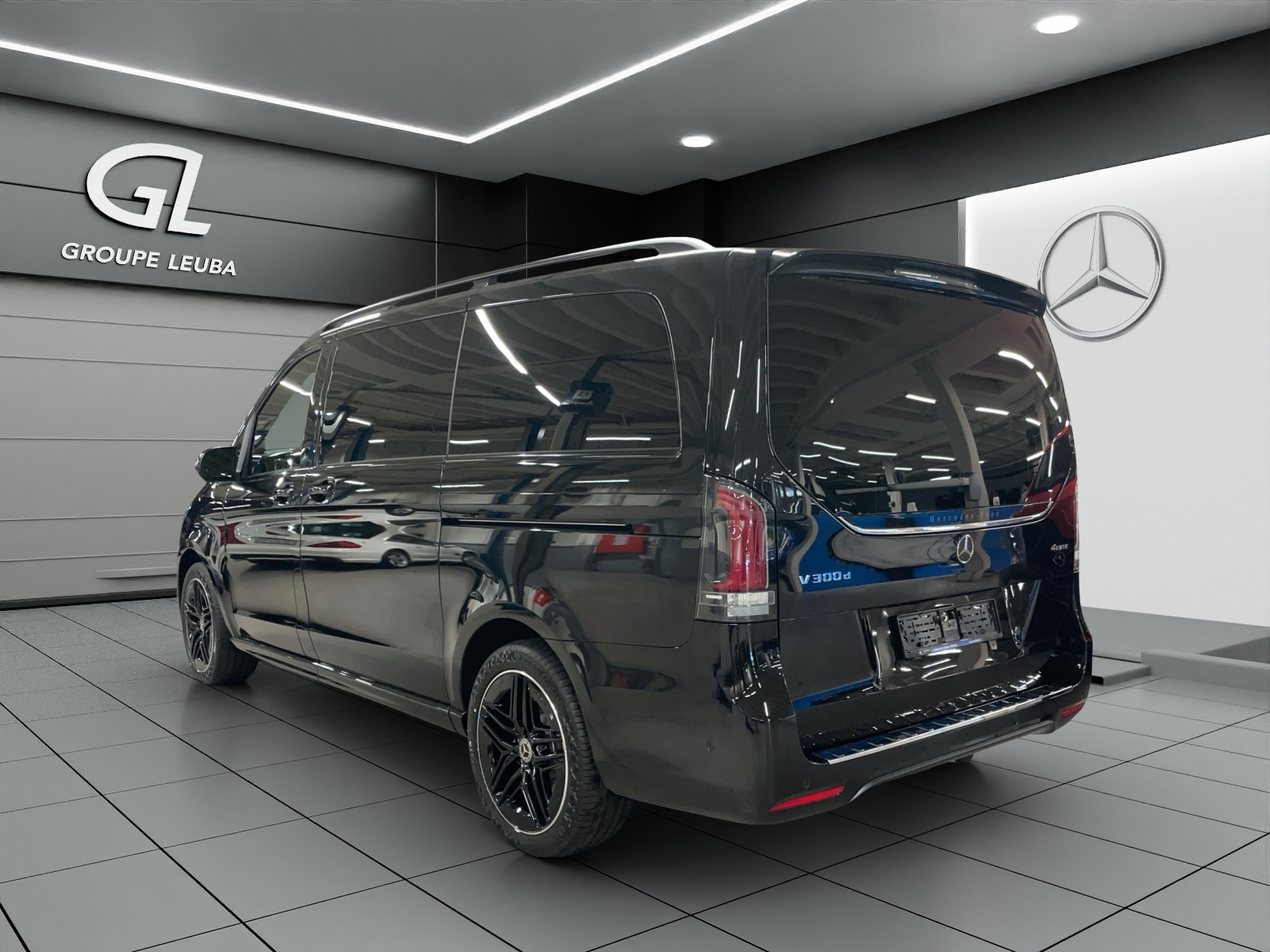 MERCEDES-BENZ V 300 d lang 4Matic Swiss Edition 9G-Tronic-showroom-element-3
