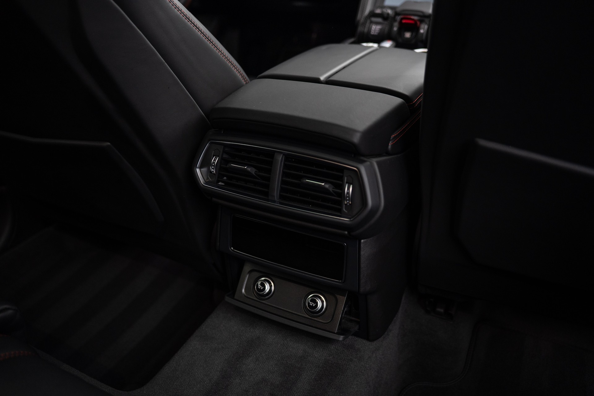 LAMBORGHINI Urus E-Gear-image-17