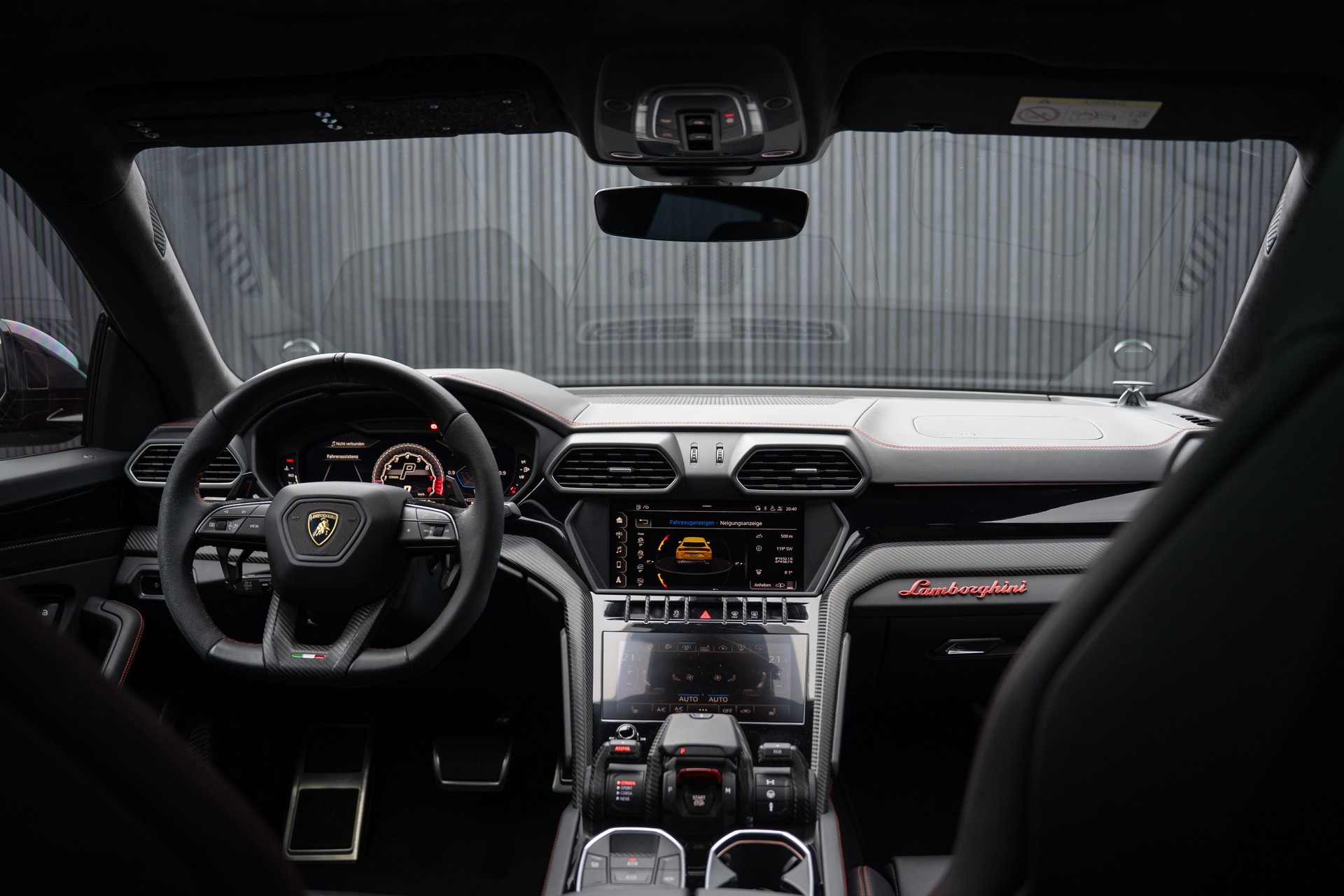LAMBORGHINI Urus E-Gear-image-10