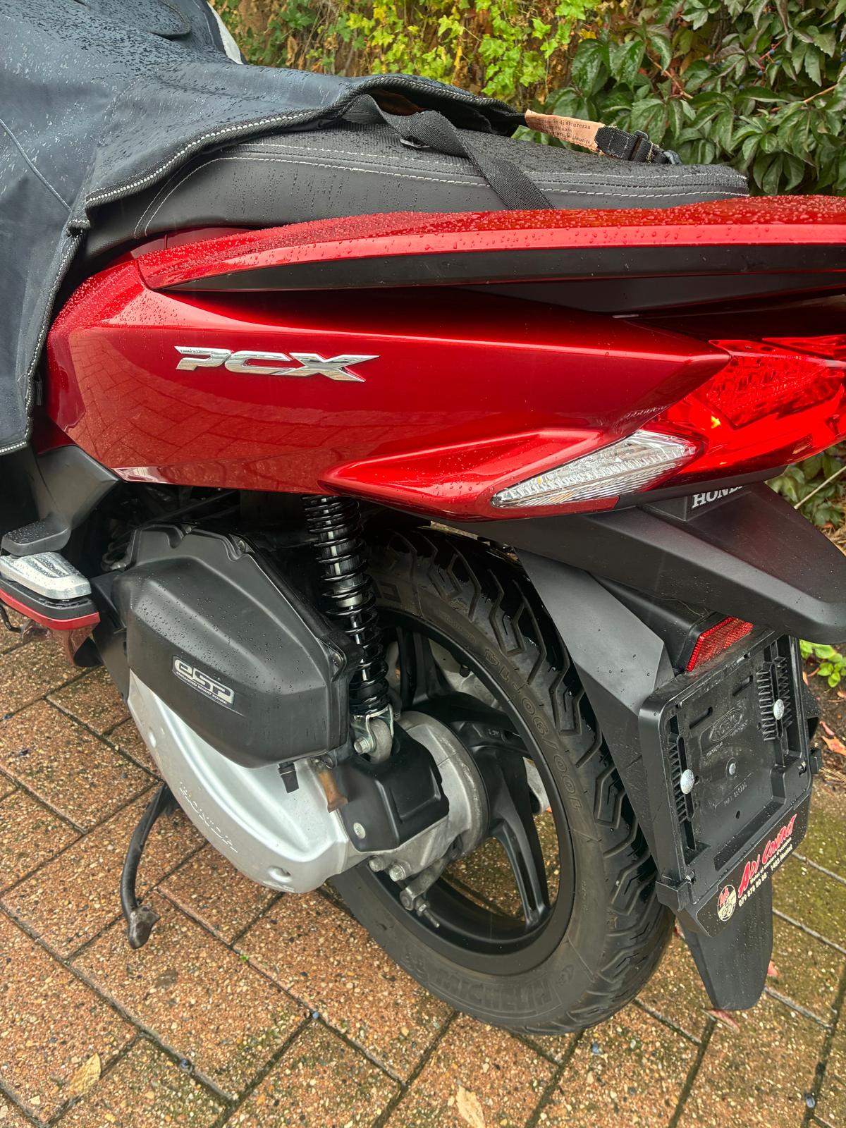 HONDA PCX 125 i-image-8