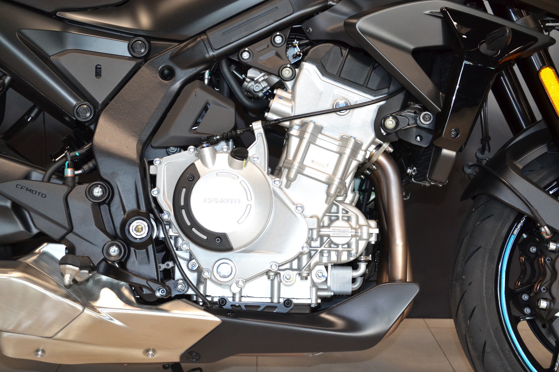 CF MOTO 675NK-image-5
