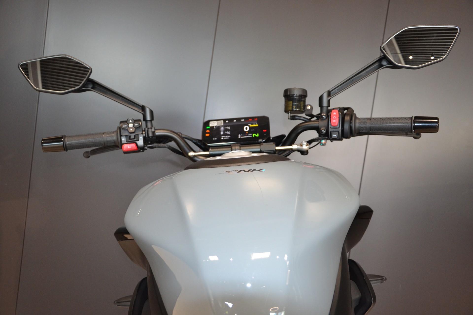 CF MOTO 675NK-image-6