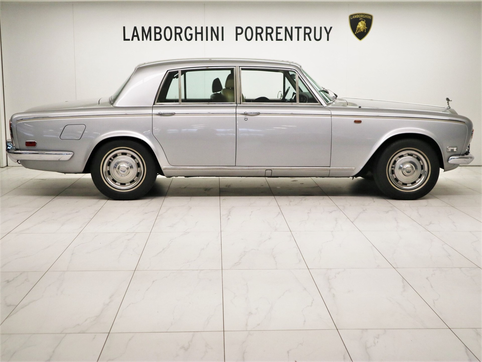 ROLLS-ROYCE Silver Shadow-image-1