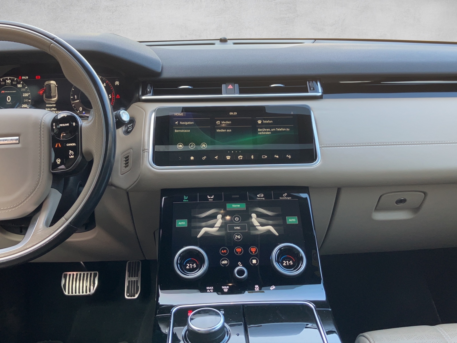 LAND ROVER Range Rover Velar D 300 HSE Automatic-image-5