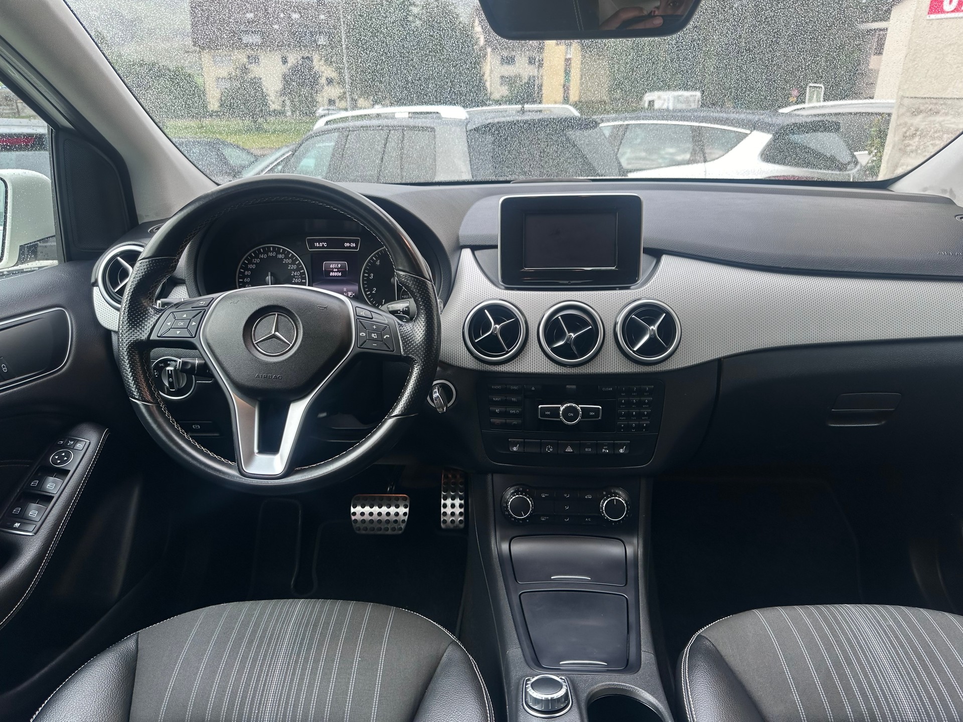MERCEDES-BENZ B 200 7G-DCT-image-7