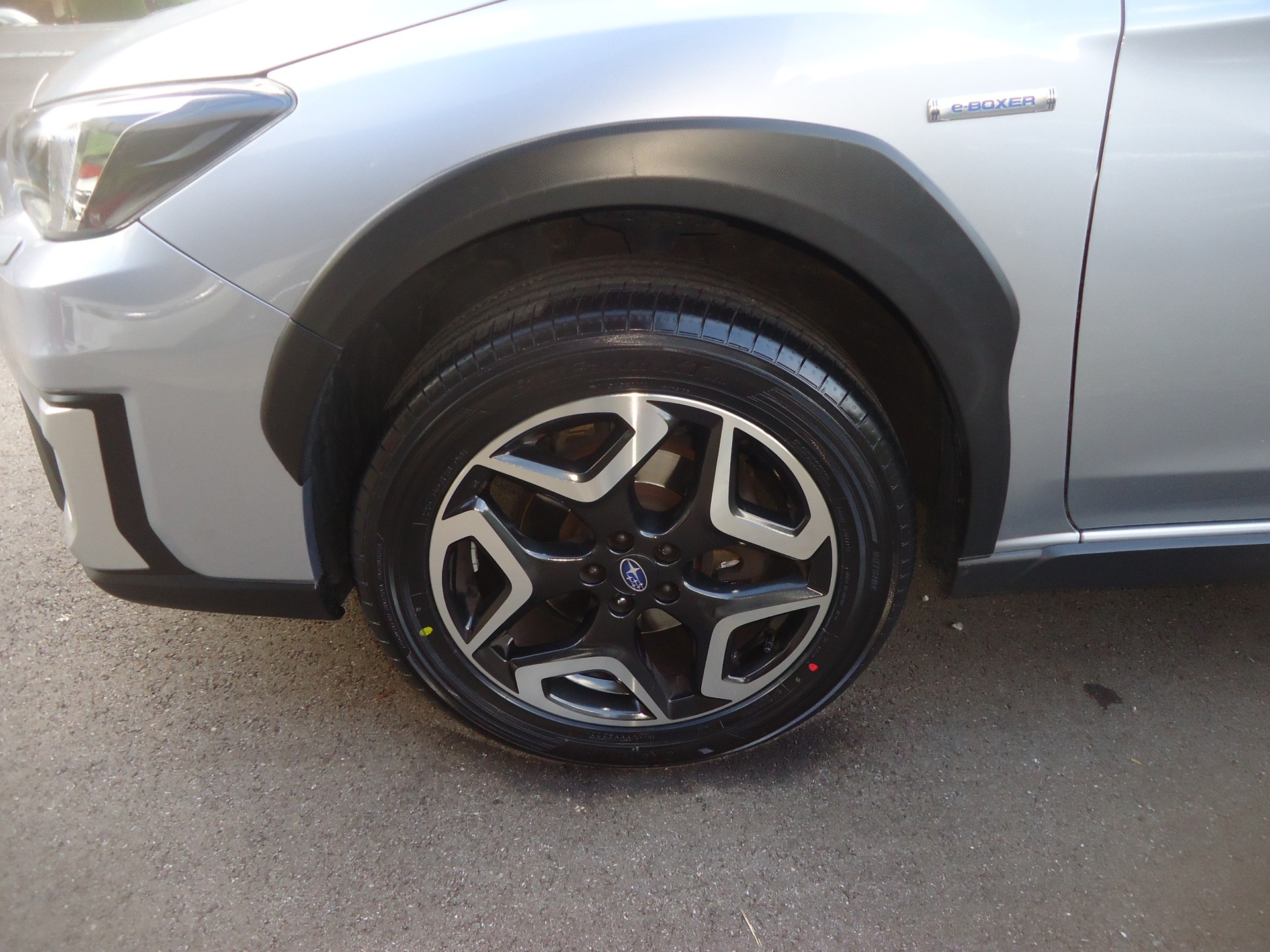 SUBARU XV 2.0 e-Boxer Swiss Plus AWD Lineartronic-image-2