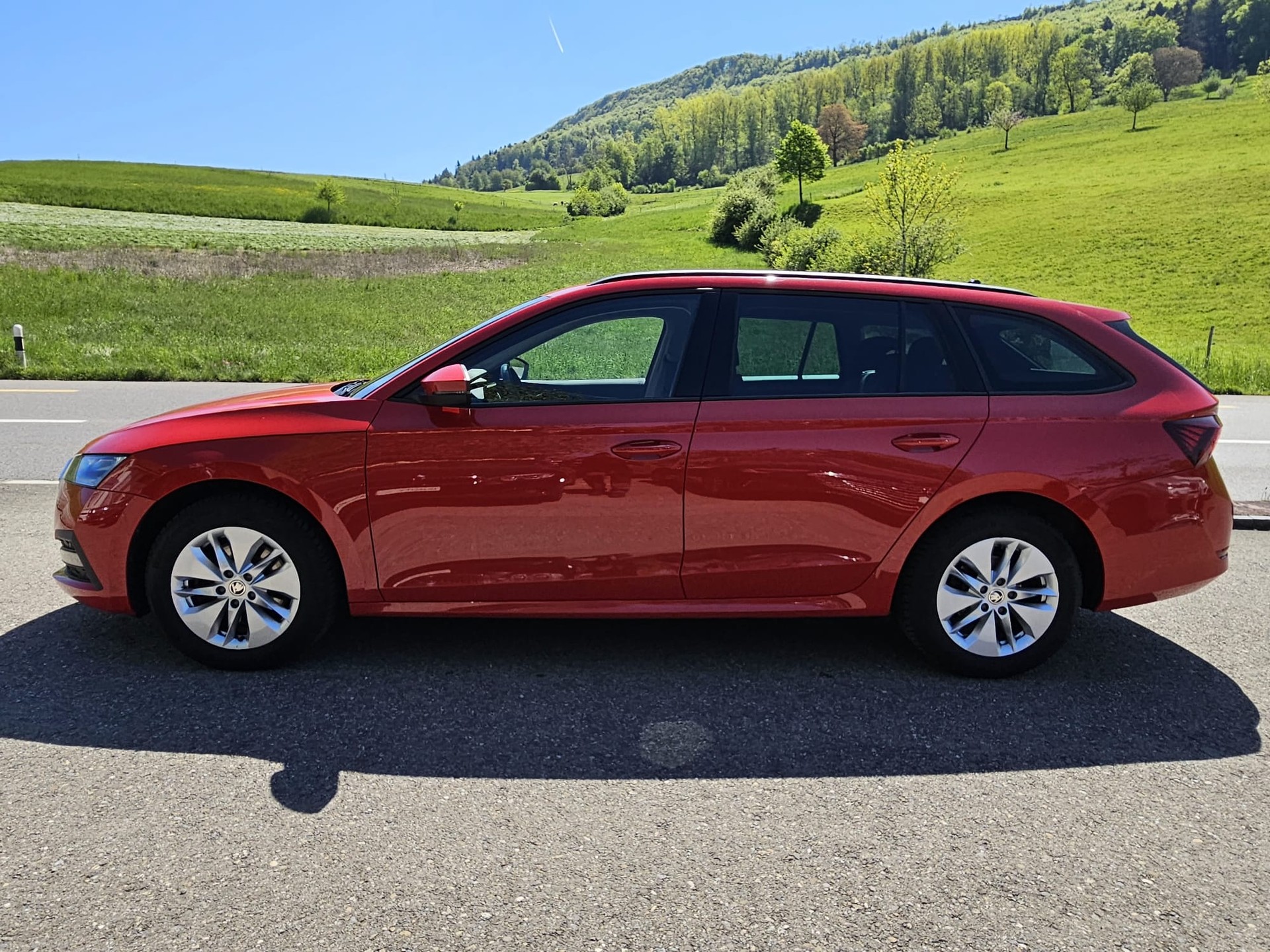 SKODA Octavia Combi 2.0 TDI DSG Ambition 4x4-showroom-element-2