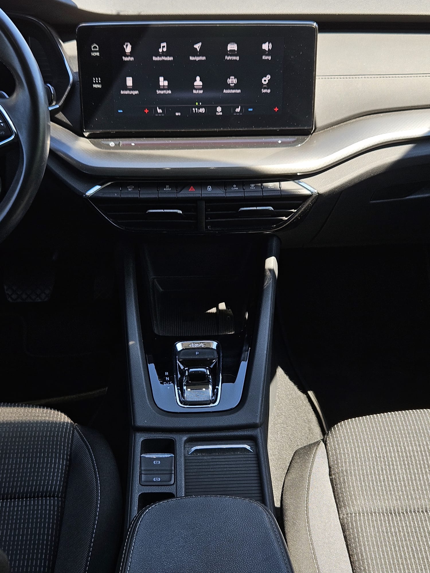 SKODA Octavia Combi 2.0 TDI DSG Ambition 4x4-image-12