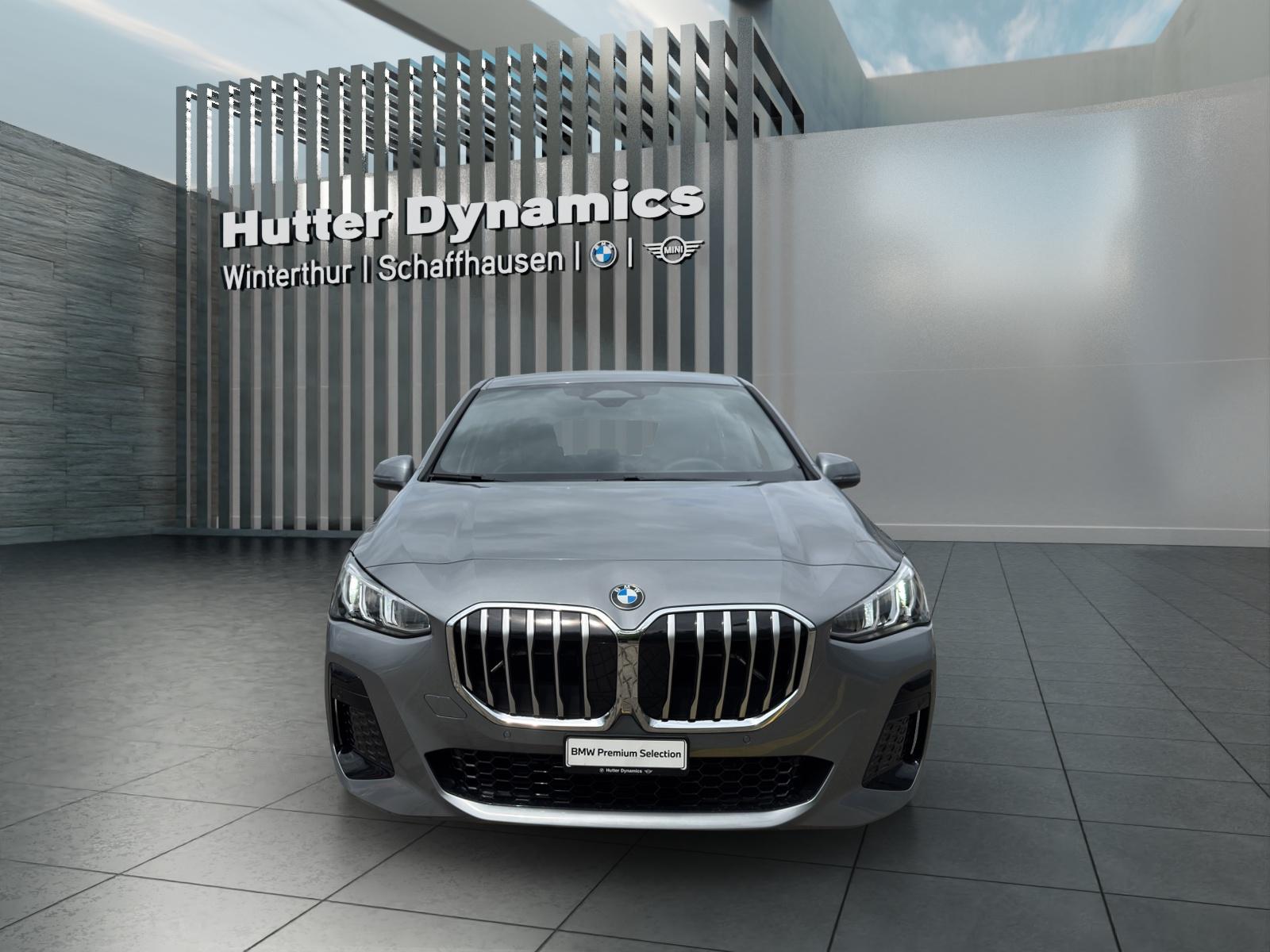 BMW 220i Active Tourer M Sport-showroom-element-1