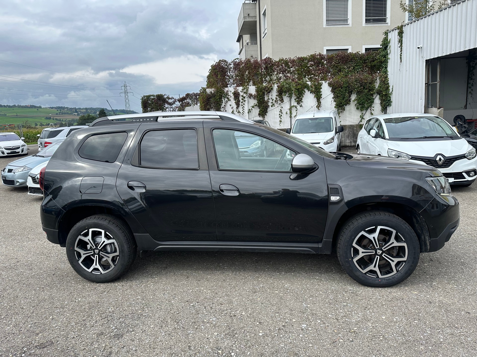 DACIA Duster dCi 110 Prestige-image-1