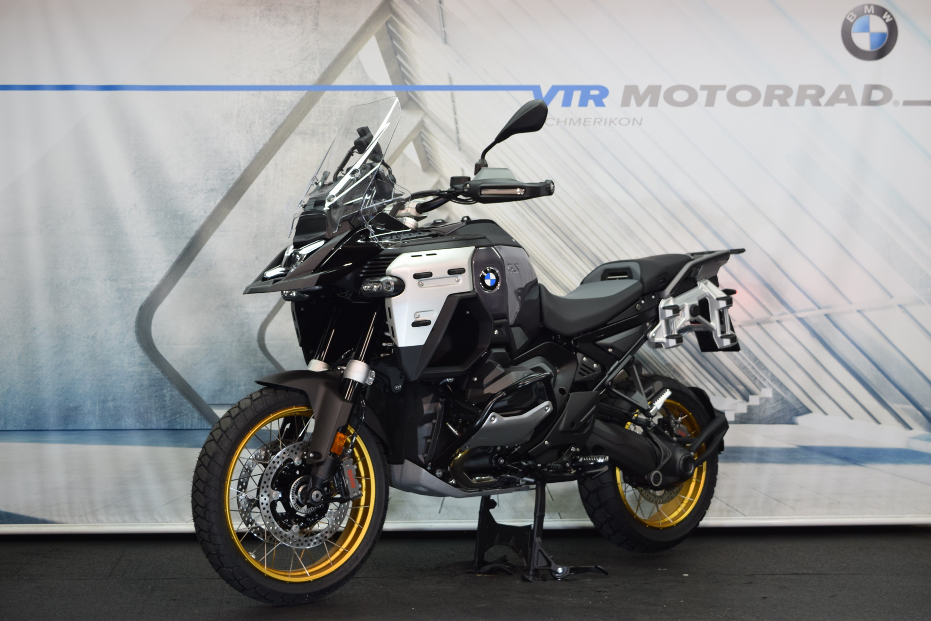 BMW R 1300 GS Adventure Triple Black-image-5