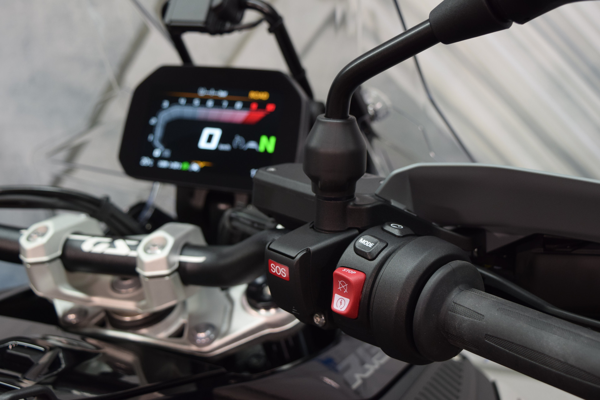 BMW R 1300 GS Adventure Triple Black-image-7