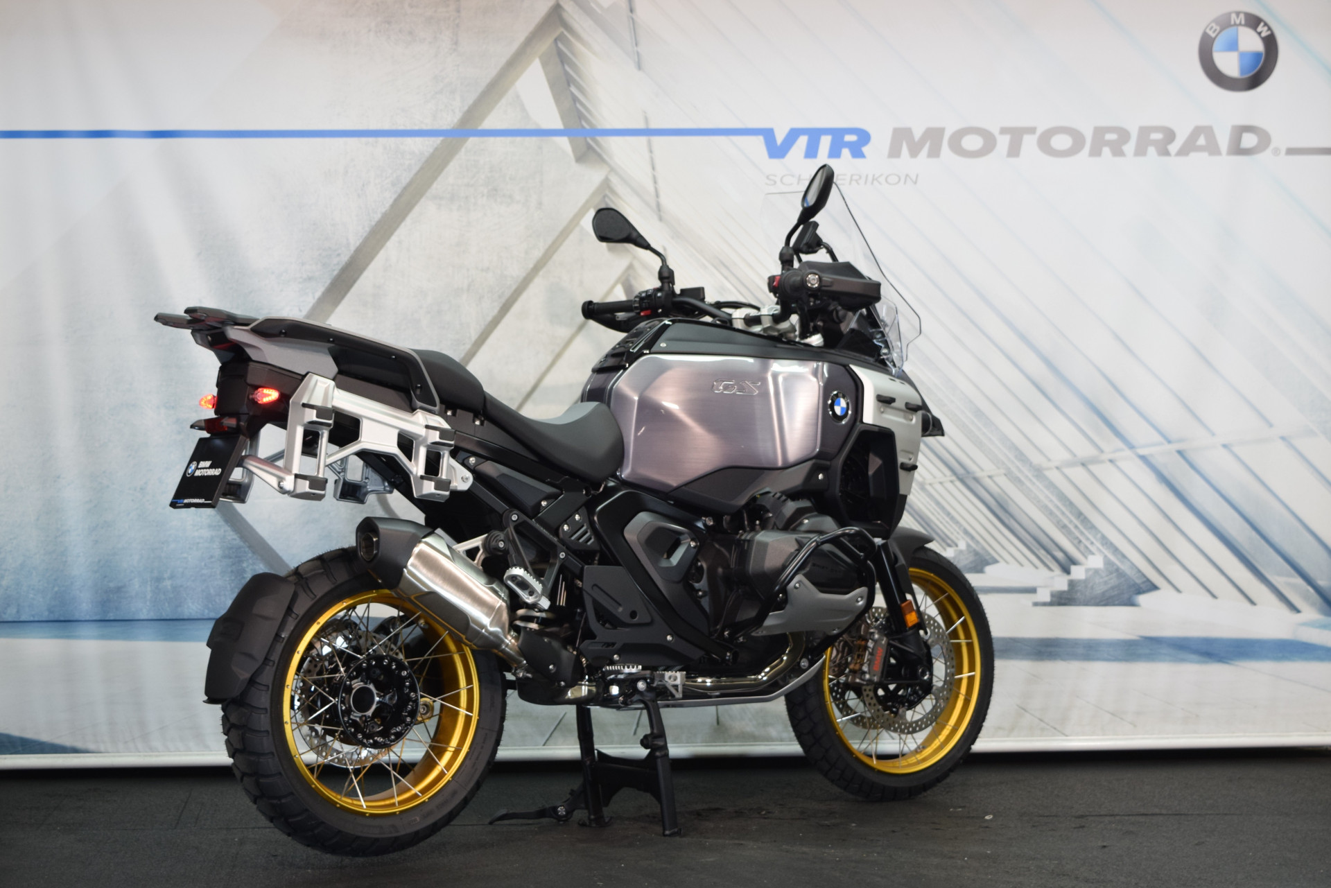 BMW R 1300 GS Adventure Triple Black-image-2