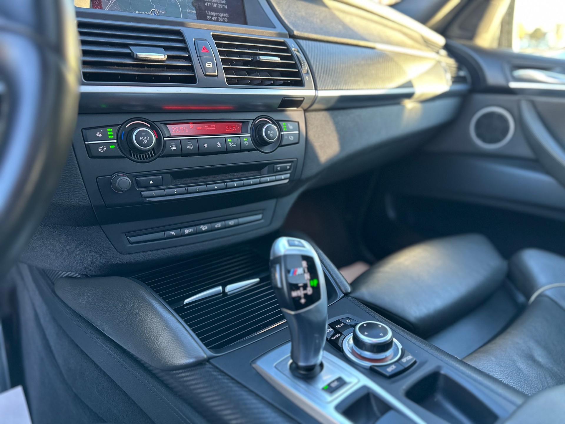 BMW X5 xDrive M Steptronic *FACELIFT INDIVIDUAL*-image-12