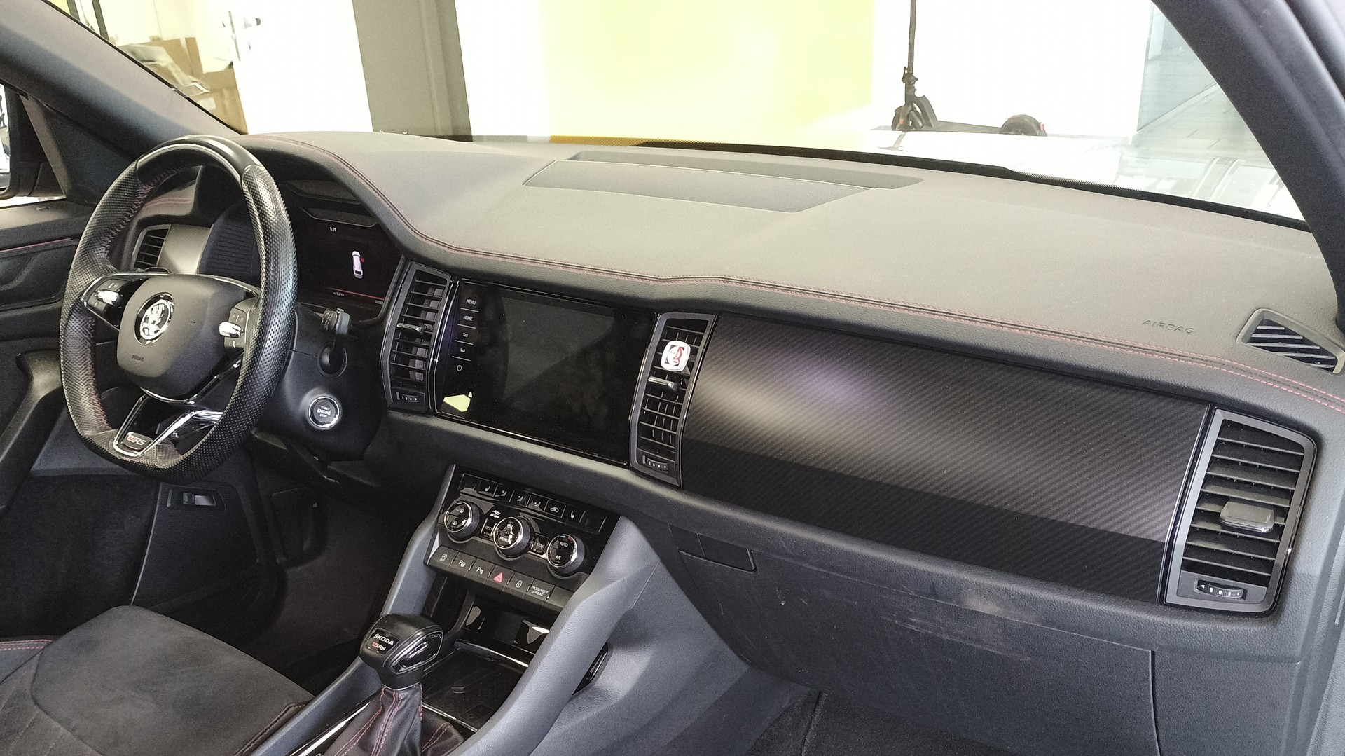SKODA Kodiaq 2.0 TSI 4x4 RS-image-7