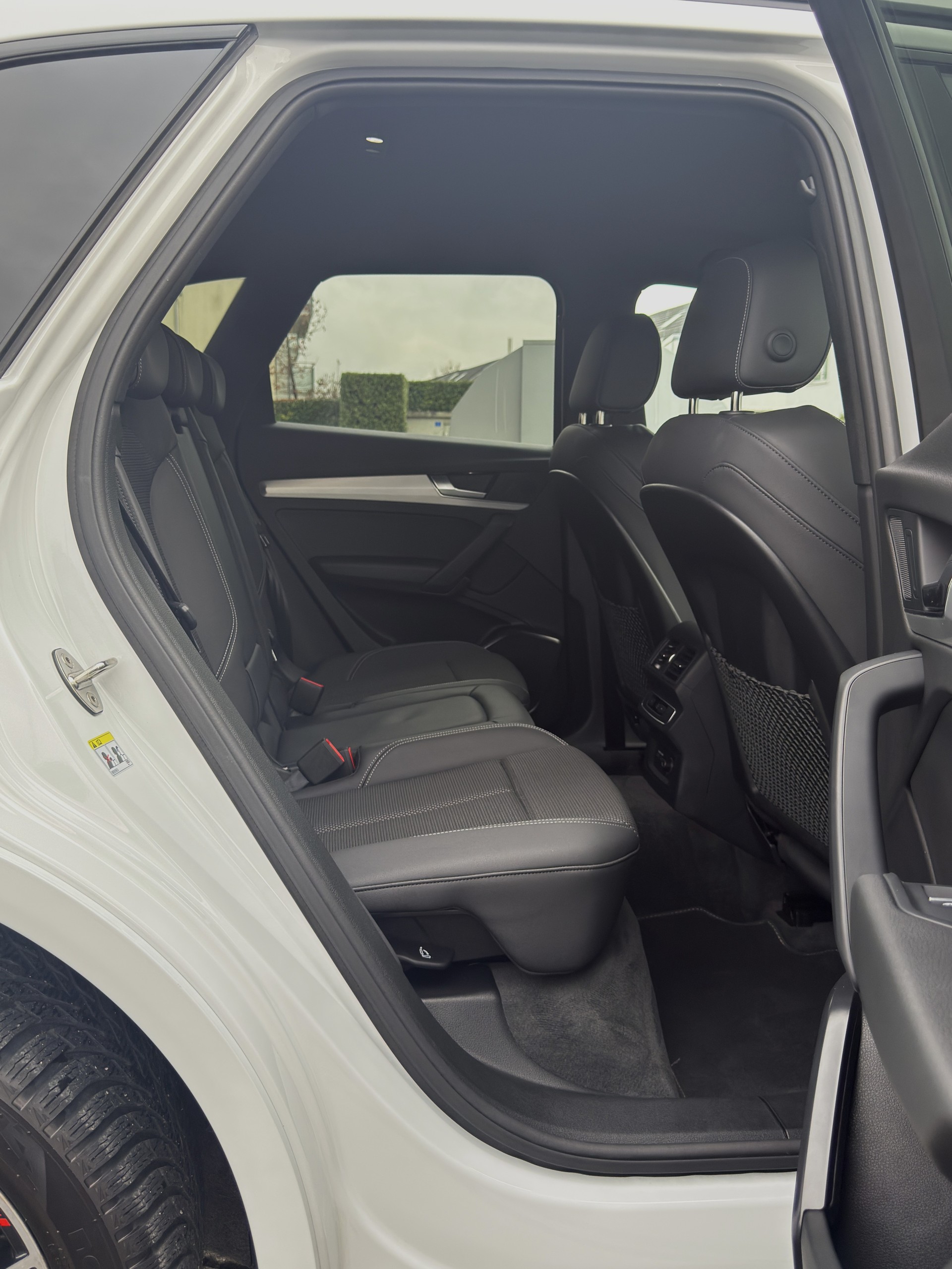 AUDI Q5 2.0 40 TDI S Line quattro S-Tronic-image-13