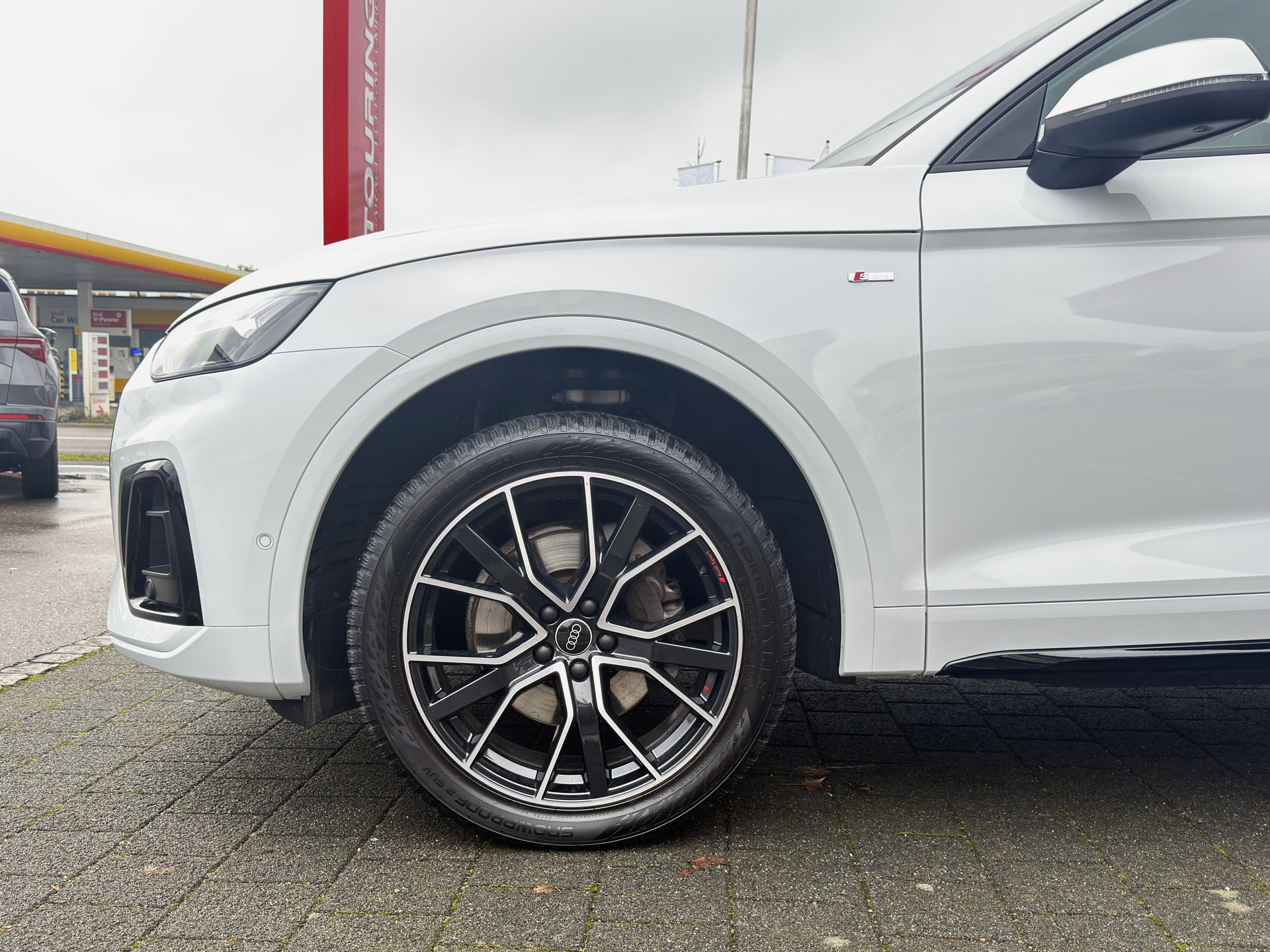 AUDI Q5 2.0 40 TDI S Line quattro S-Tronic-image-26