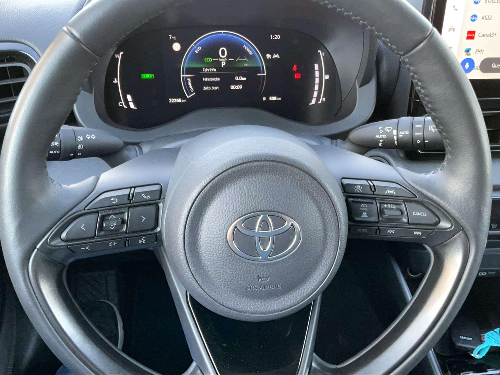 TOYOTA Yaris 1.5 VVT-i HSD Trend-image-2