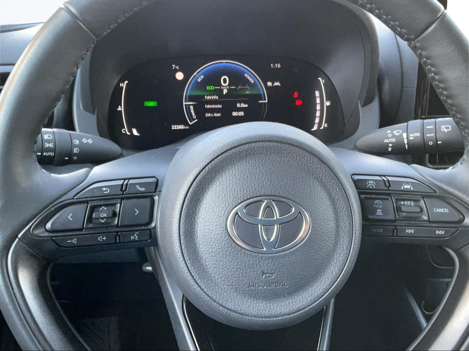 TOYOTA Yaris 1.5 VVT-i HSD Trend-image-6
