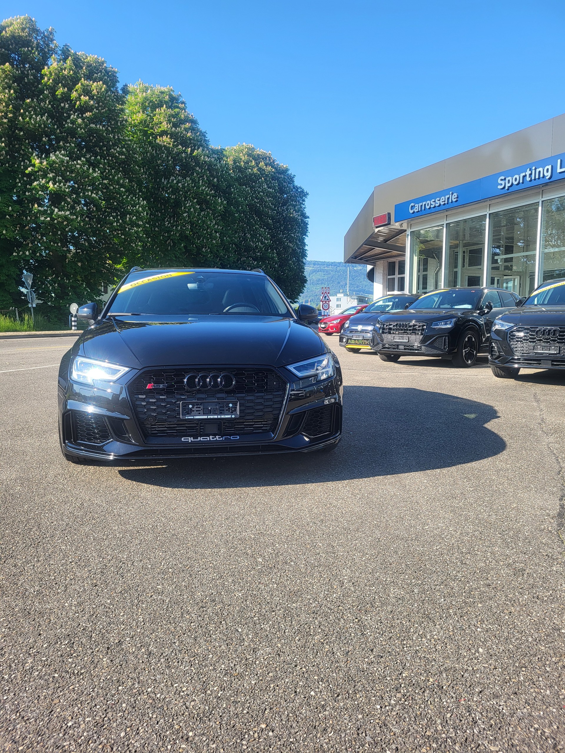 AUDI RS3 Sportback 2.5 TSI quattro S-tronic-image-2