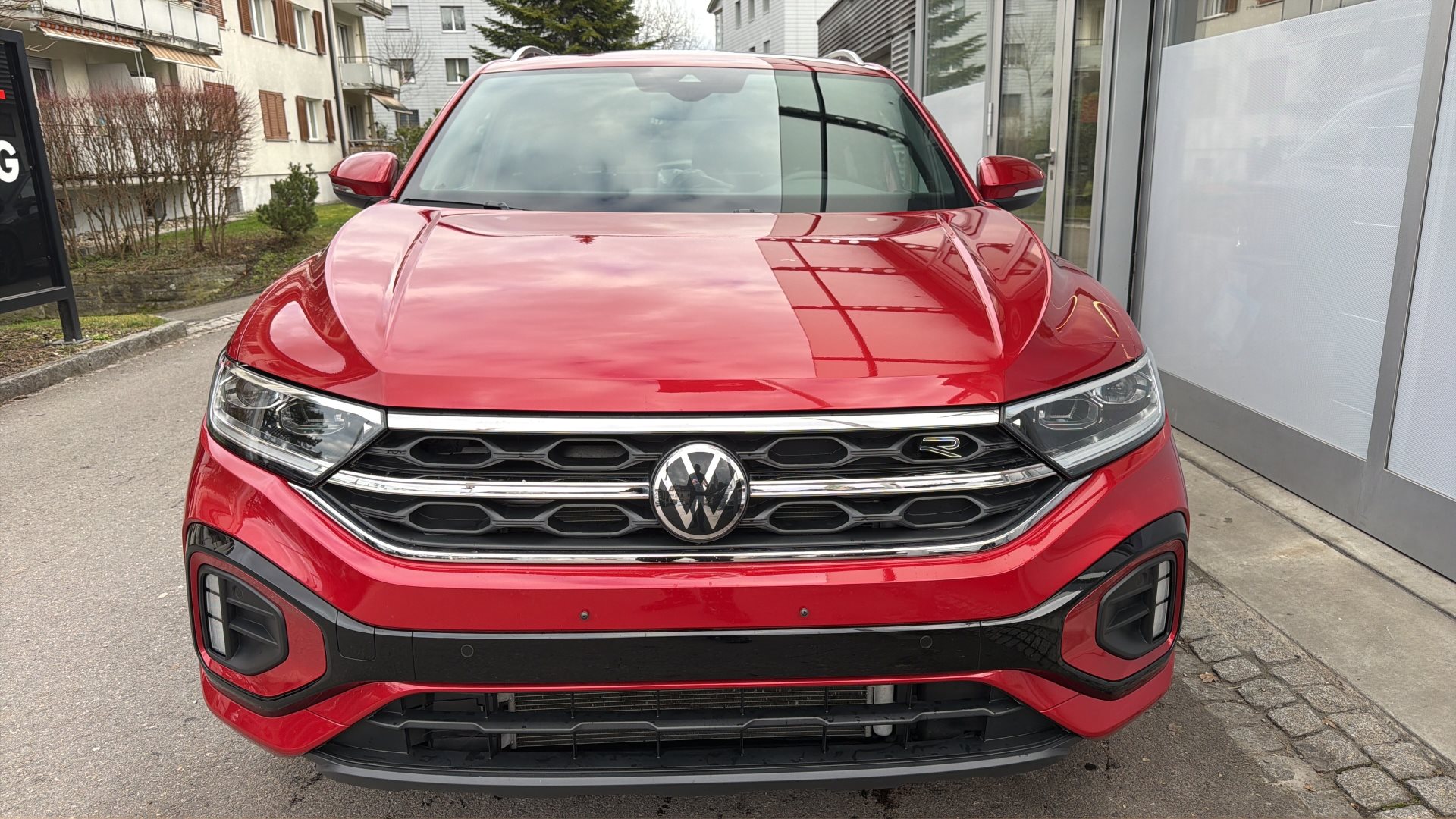 VW T-Roc R-LINE 4MOTION *** PANORAMAGLASDACH & ANHÄNGEKUPPLUNG ***-showroom-element-1
