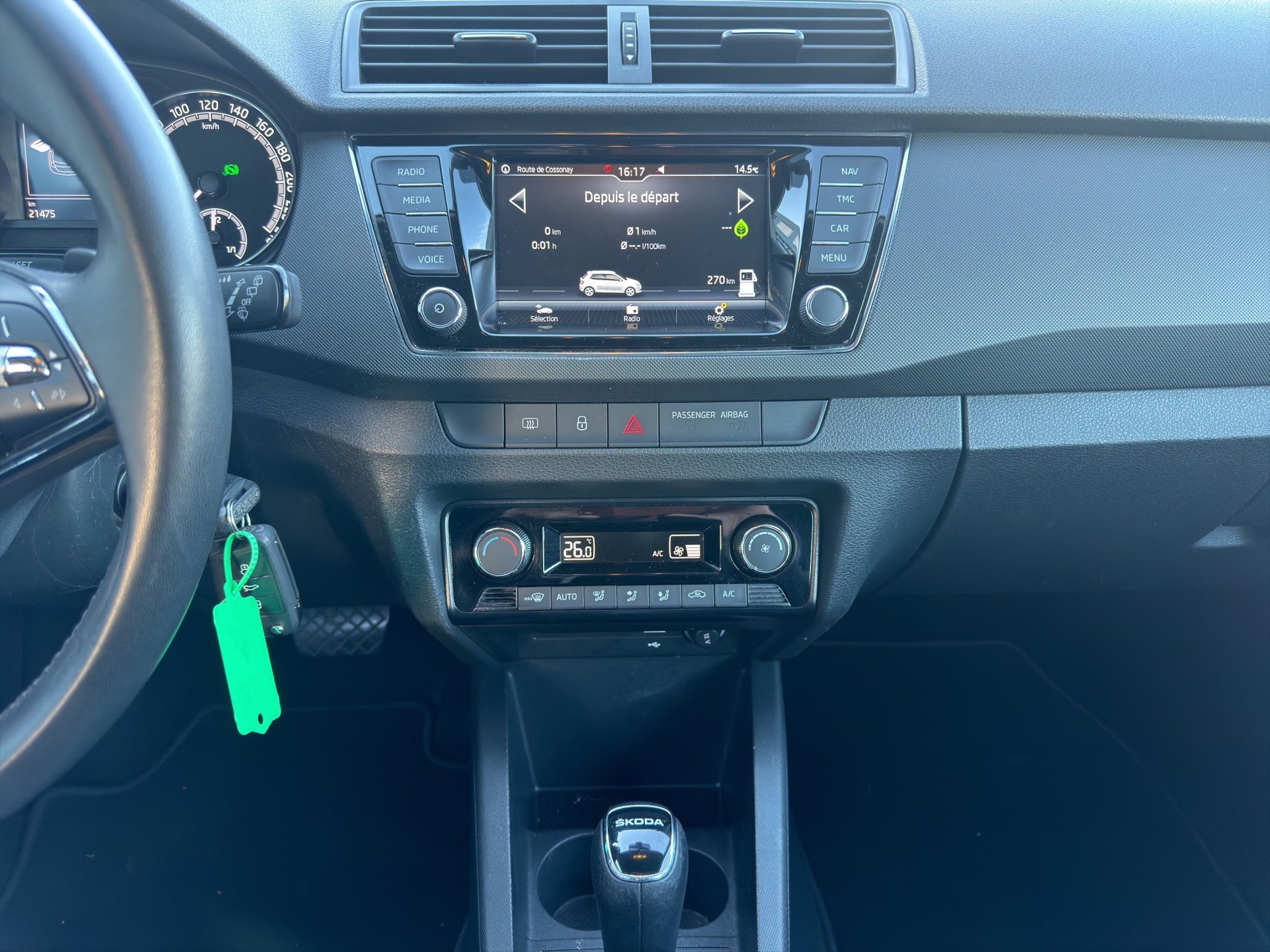 SKODA Fabia 1.0 TSI Ambition DSG-image-16