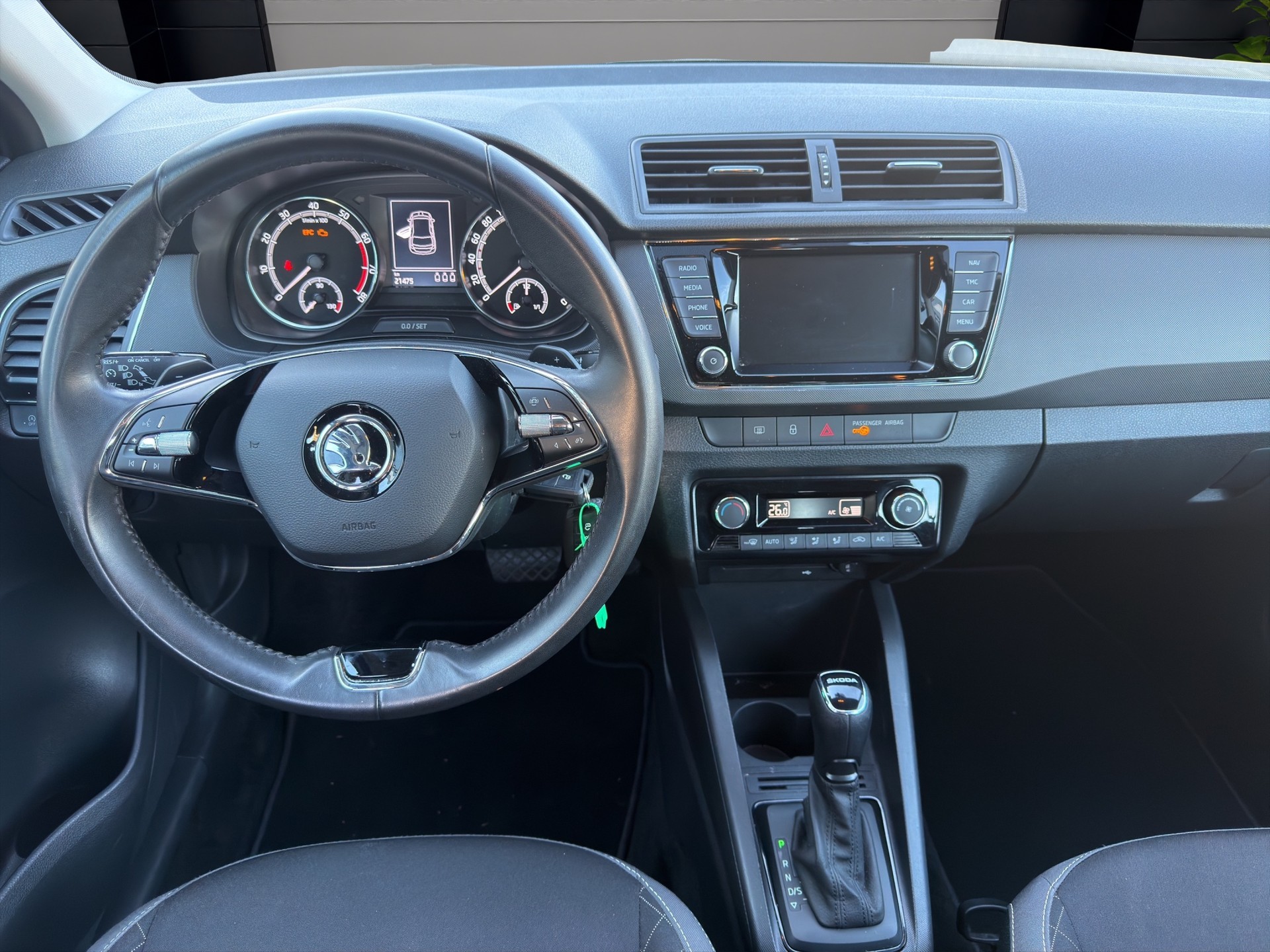 SKODA Fabia 1.0 TSI Ambition DSG-image-13