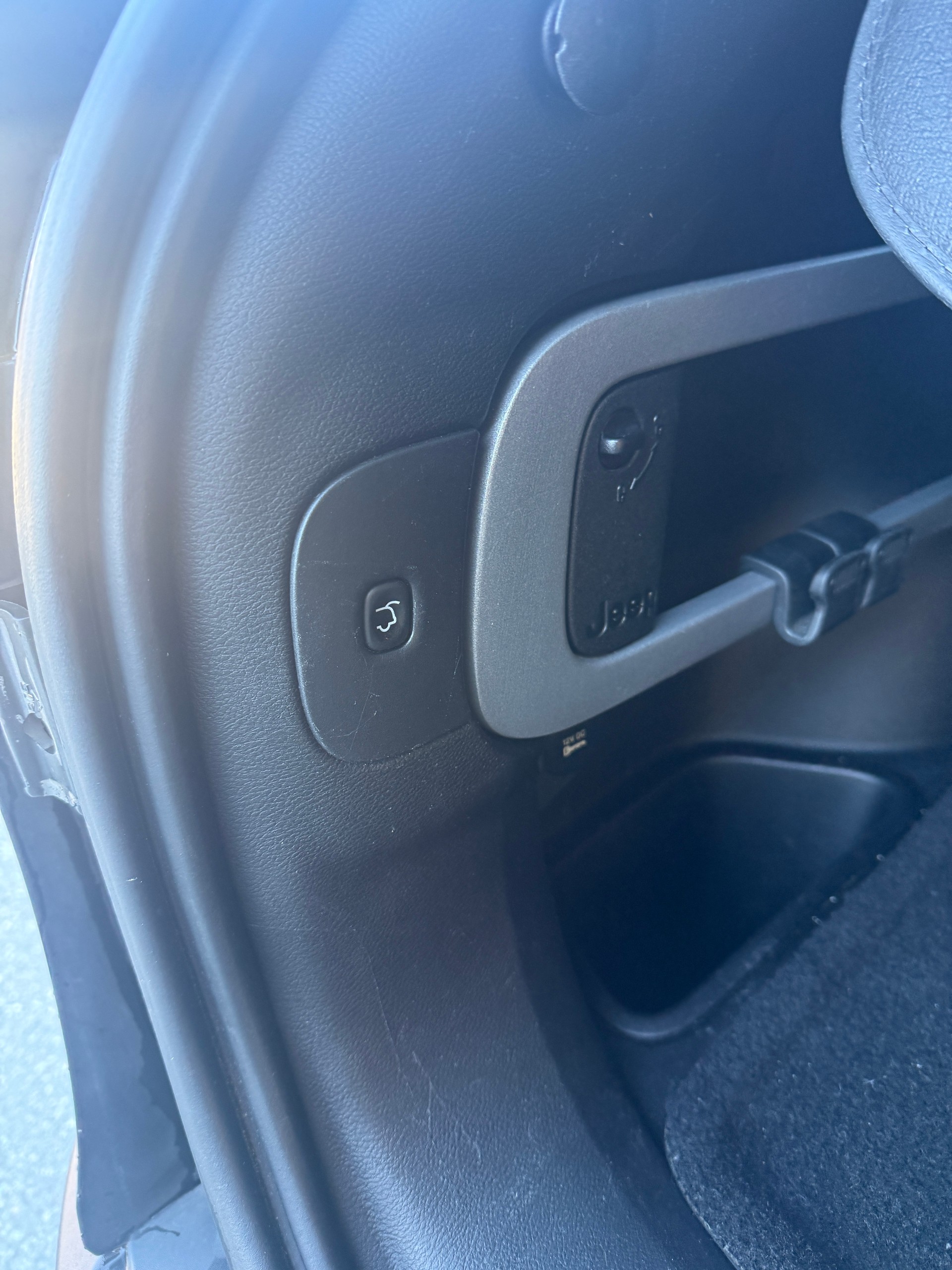 JEEP CHEROKEE-image-7