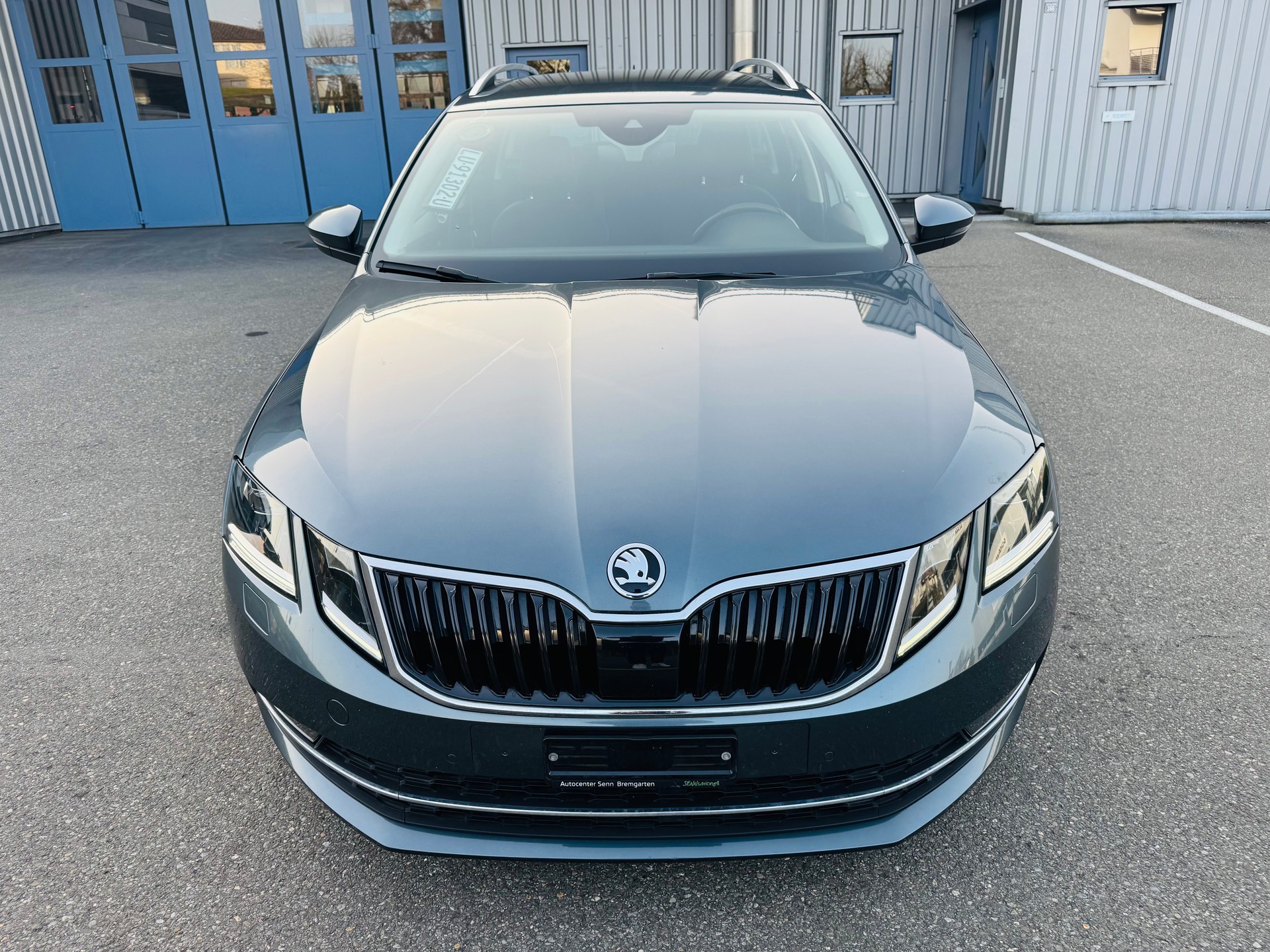 SKODA Octavia Combi 1.8 TSI Style DSG-image-8