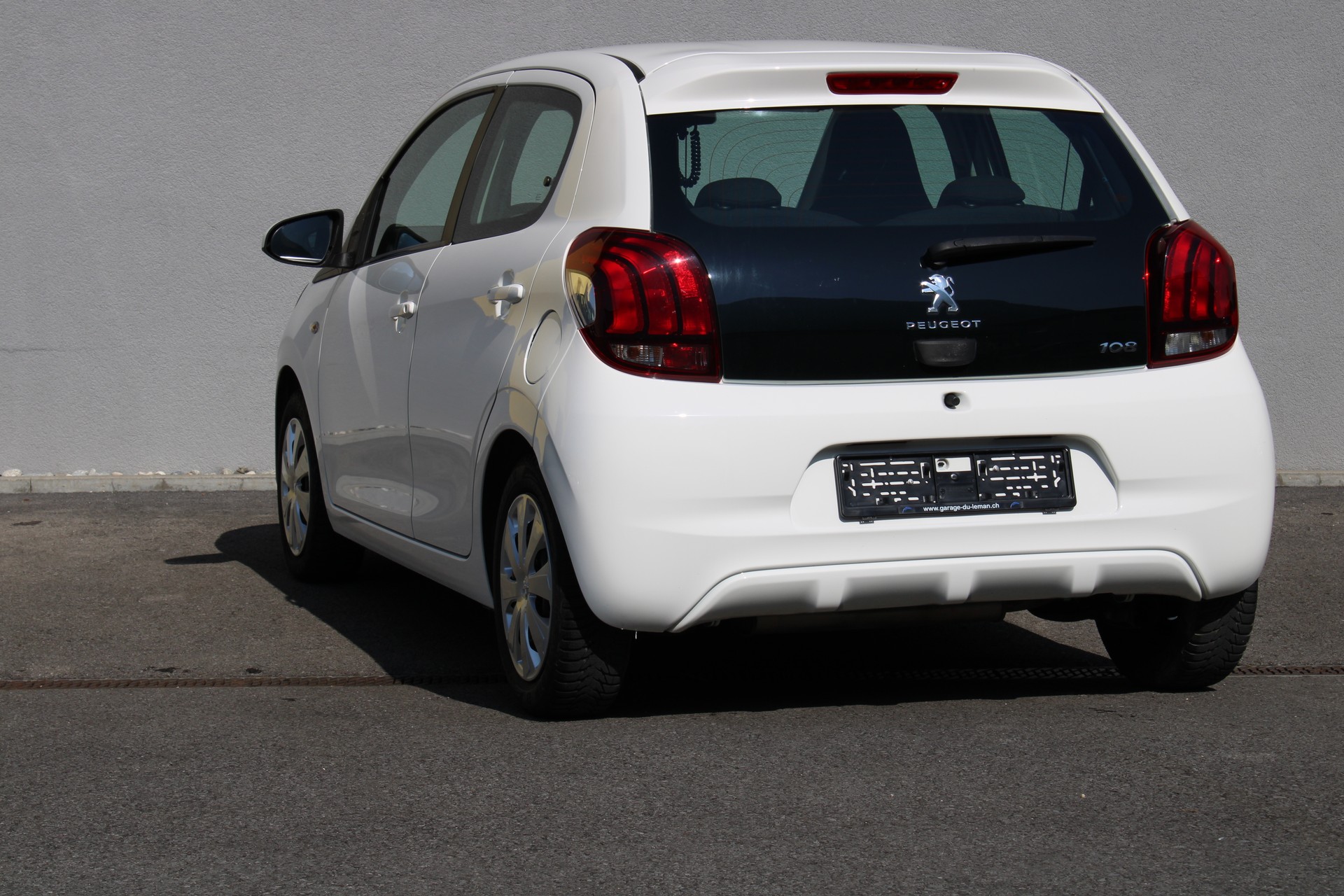 PEUGEOT 108 e-1.0 VTi Stop&Start Active-image-6