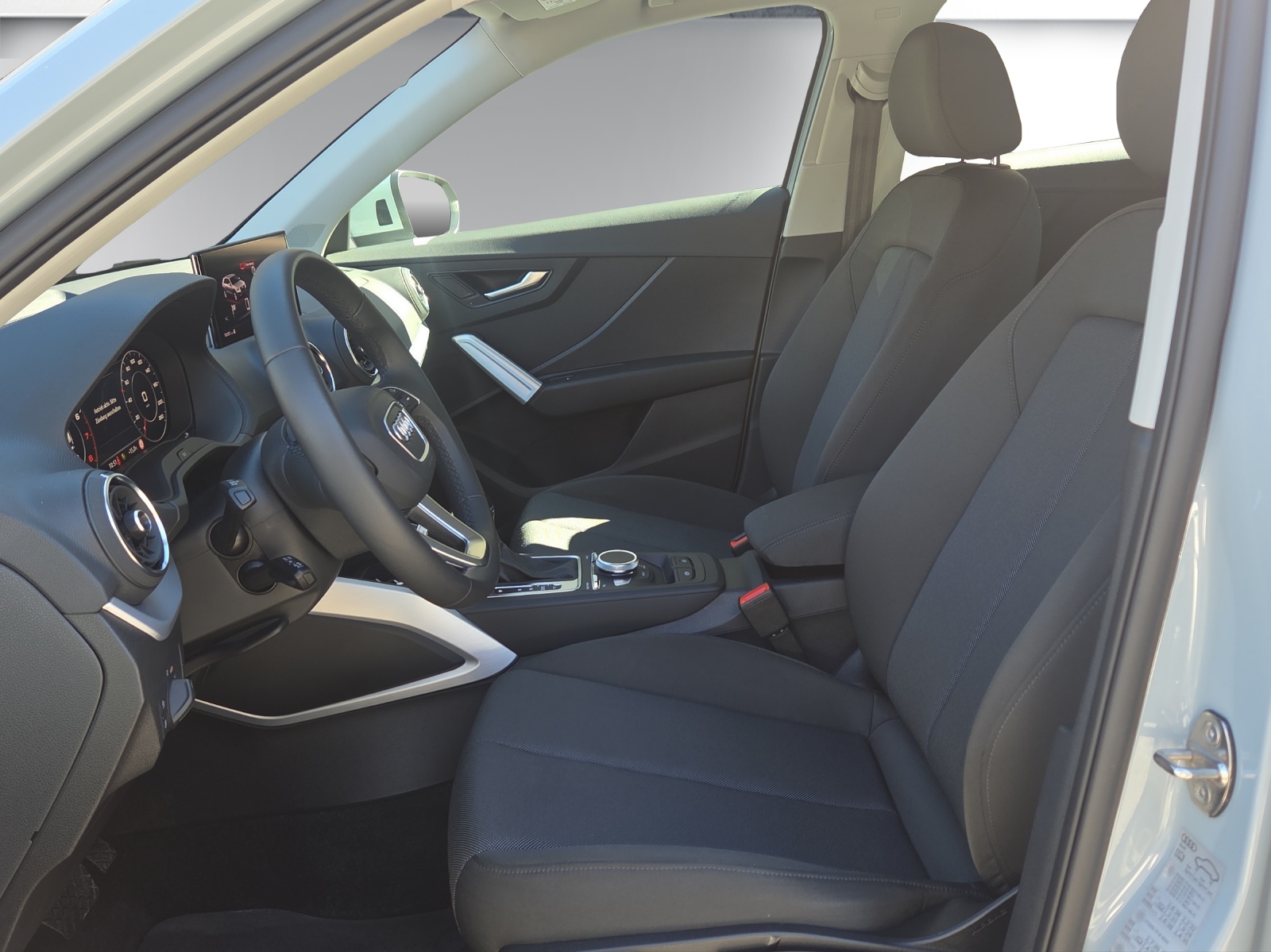 AUDI Q2 40 TFSI Attraction quattro S-tronic-image-10