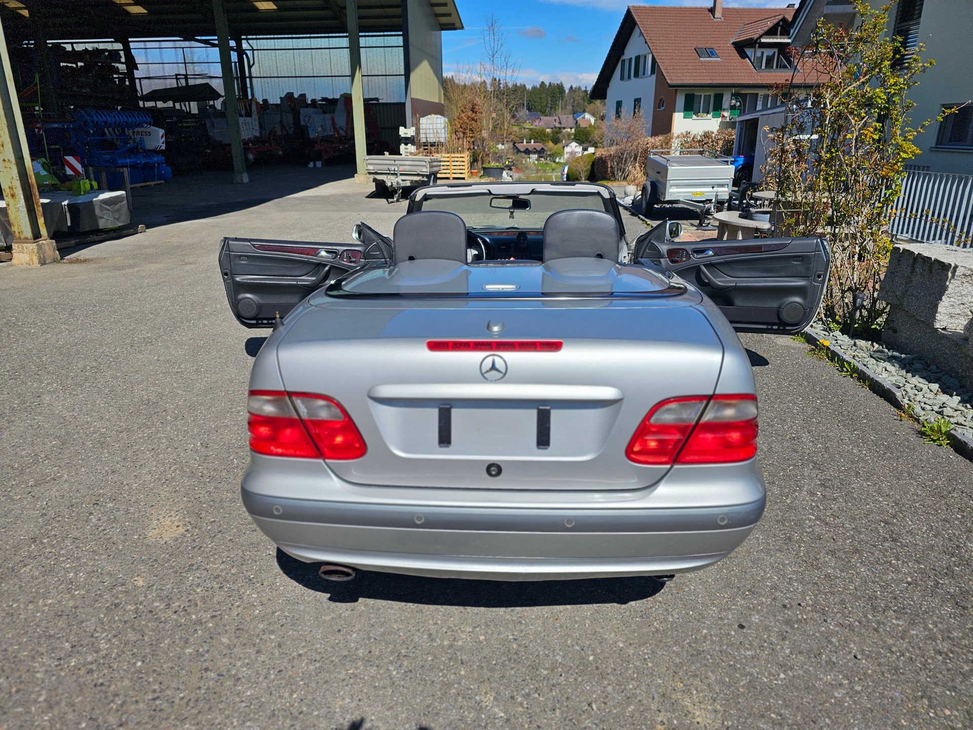 MERCEDES-BENZ CLK 320 Elégance Automatic-image-4