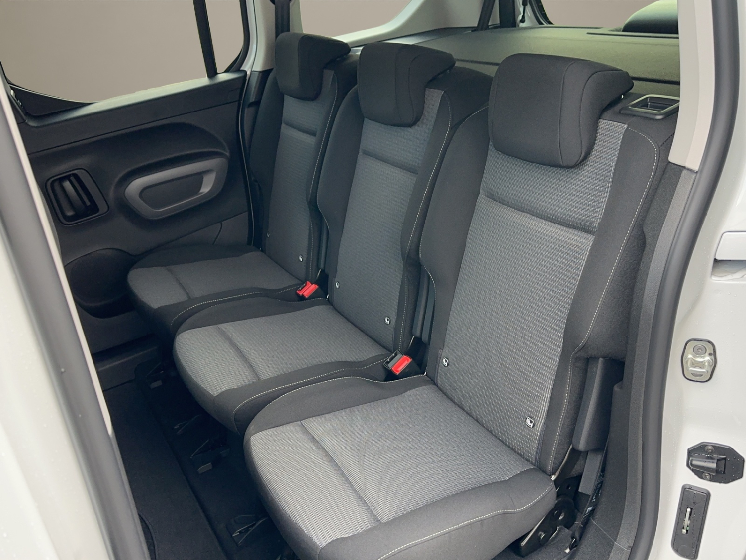 TOYOTA Proace City Verso L1 50KWh Trend-image-9