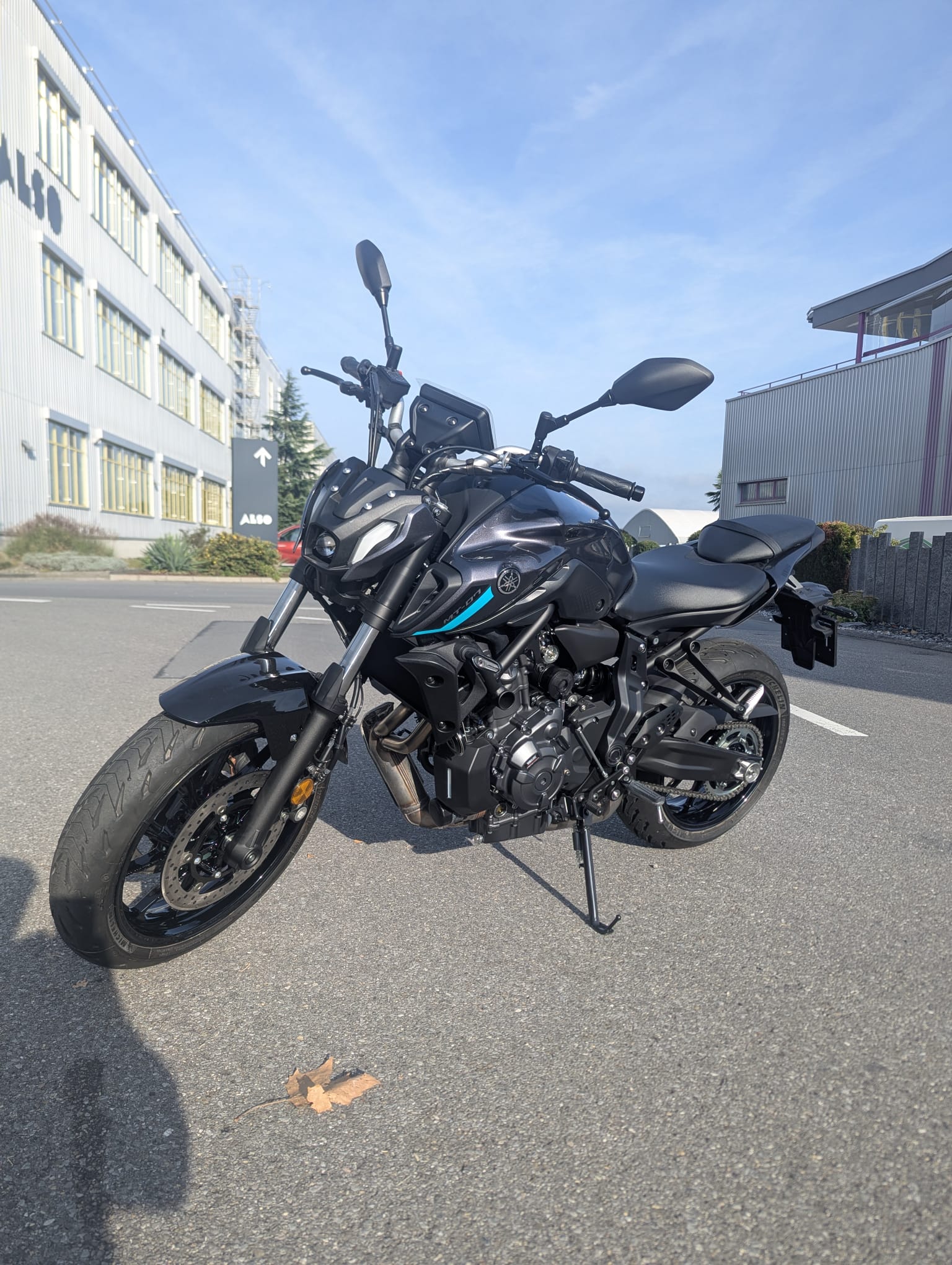 YAMAHA MT-07 (35KW) inkl. Akrapovic