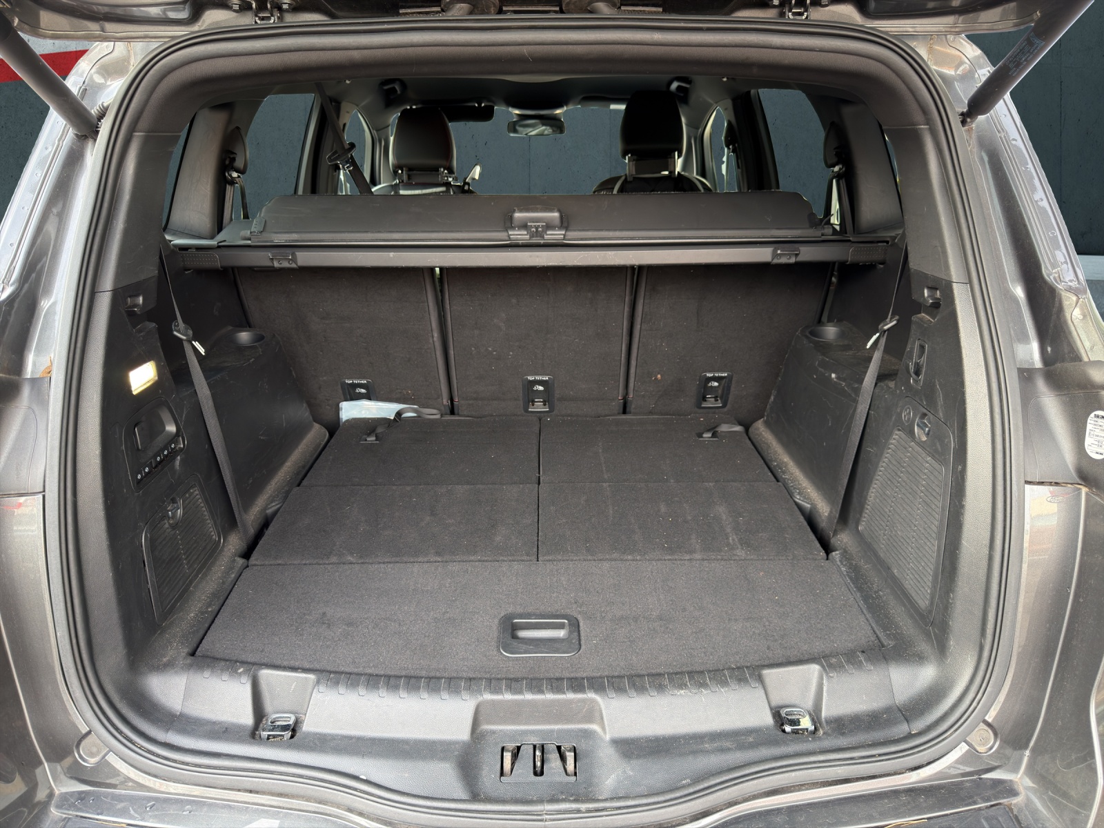 FORD S-Max 2.0 TDCi ST-Line AWD Automatic-image-12