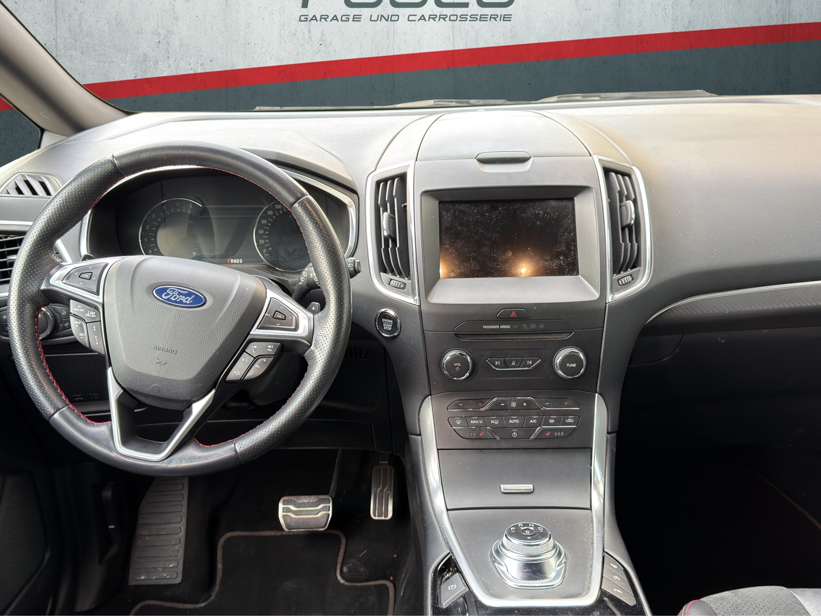 FORD S-Max 2.0 TDCi ST-Line AWD Automatic-image-13