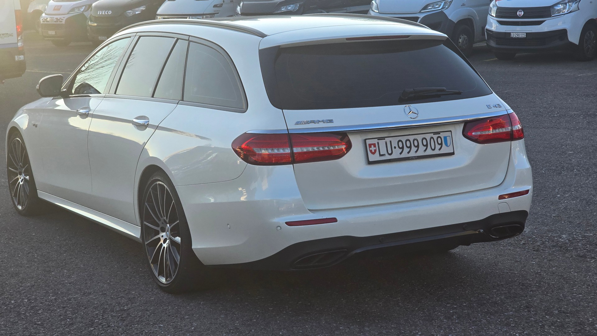 MERCEDES-BENZ E 43 AMG 4 Matic 9G-Tronic-image-4