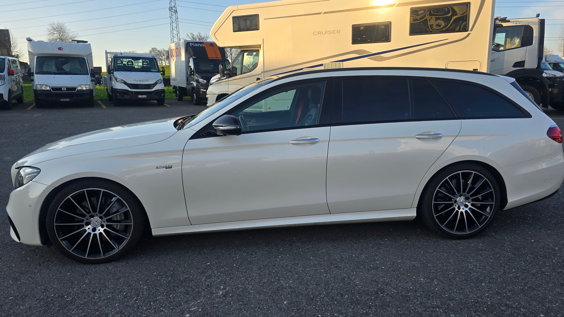 MERCEDES-BENZ E 43 AMG 4 Matic 9G-Tronic-showroom-element-3