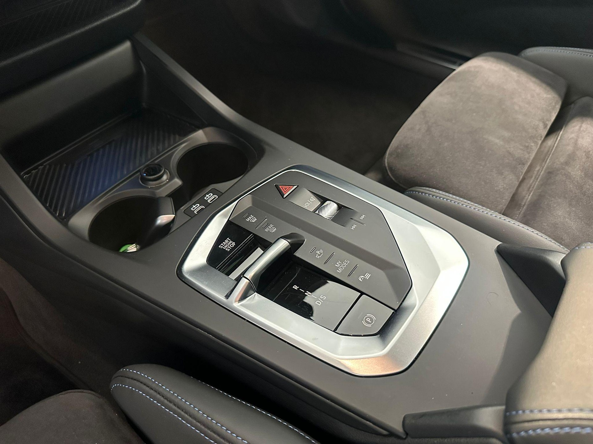 BMW 120d M-Sport Pro-image-13