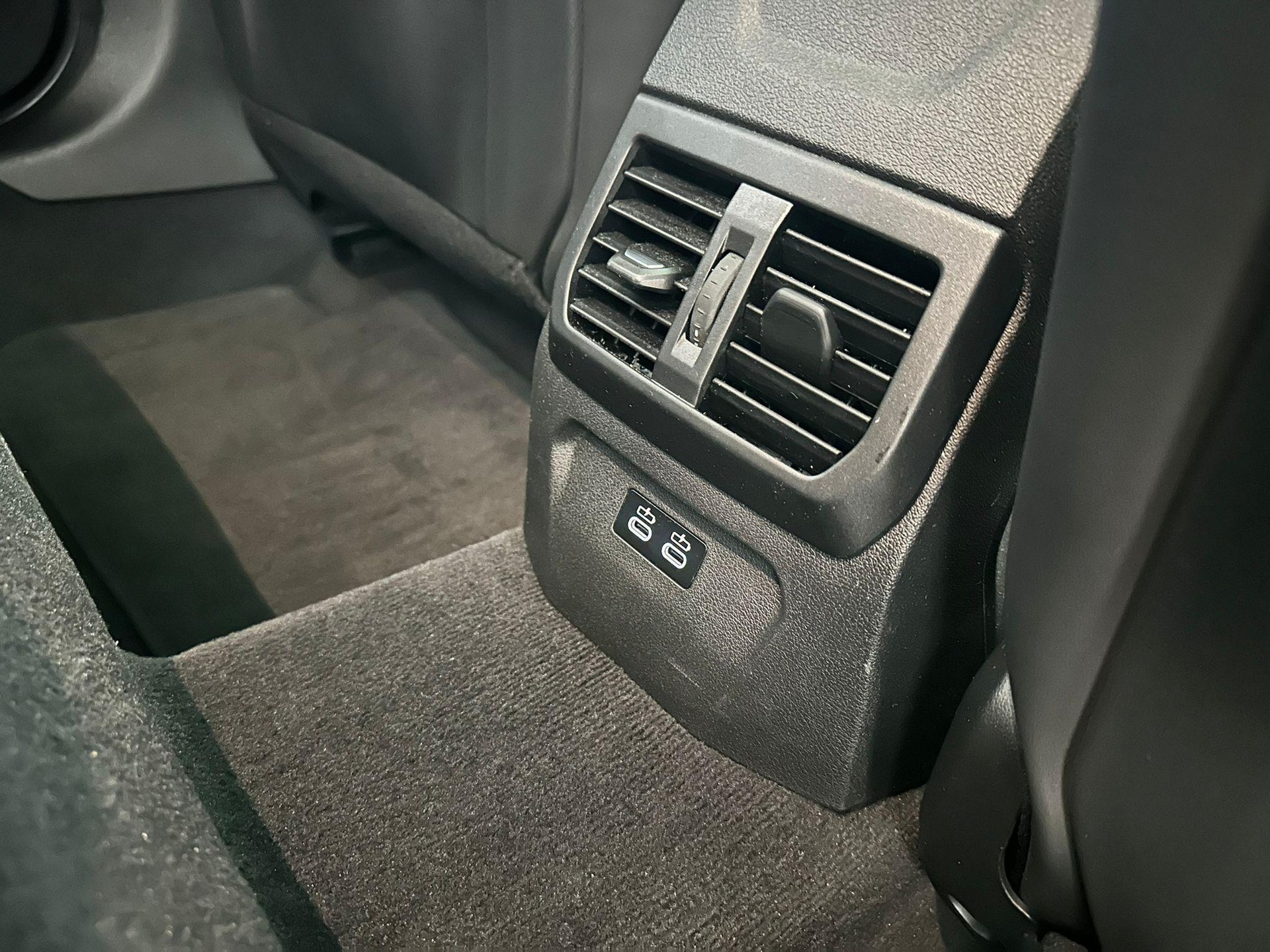 BMW 120d M-Sport Pro-image-18
