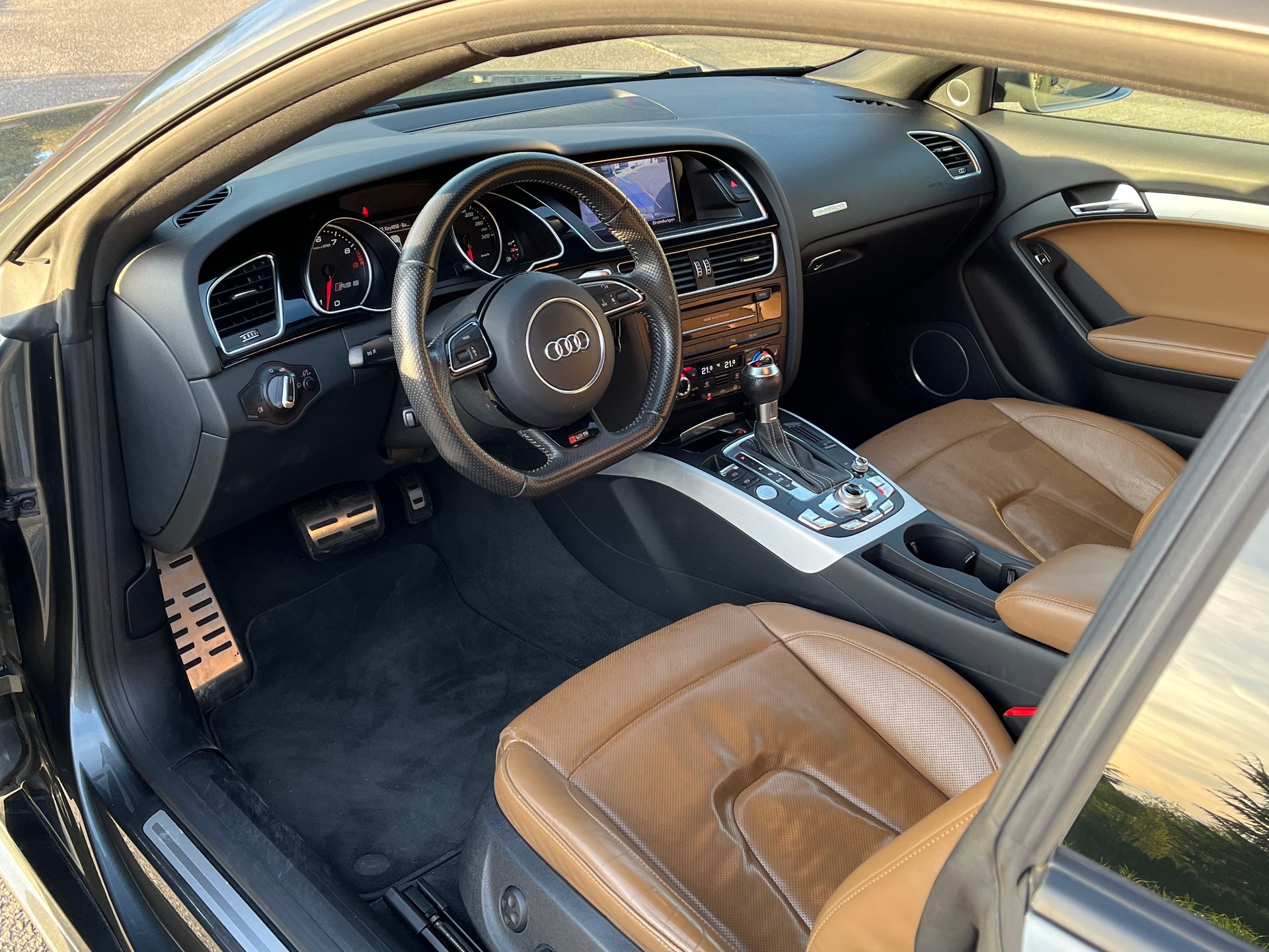 AUDI RS5-image-12