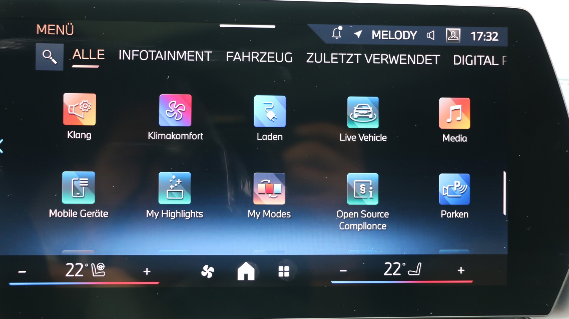 BMW iX2 xDrive 30 M Sport-image-30