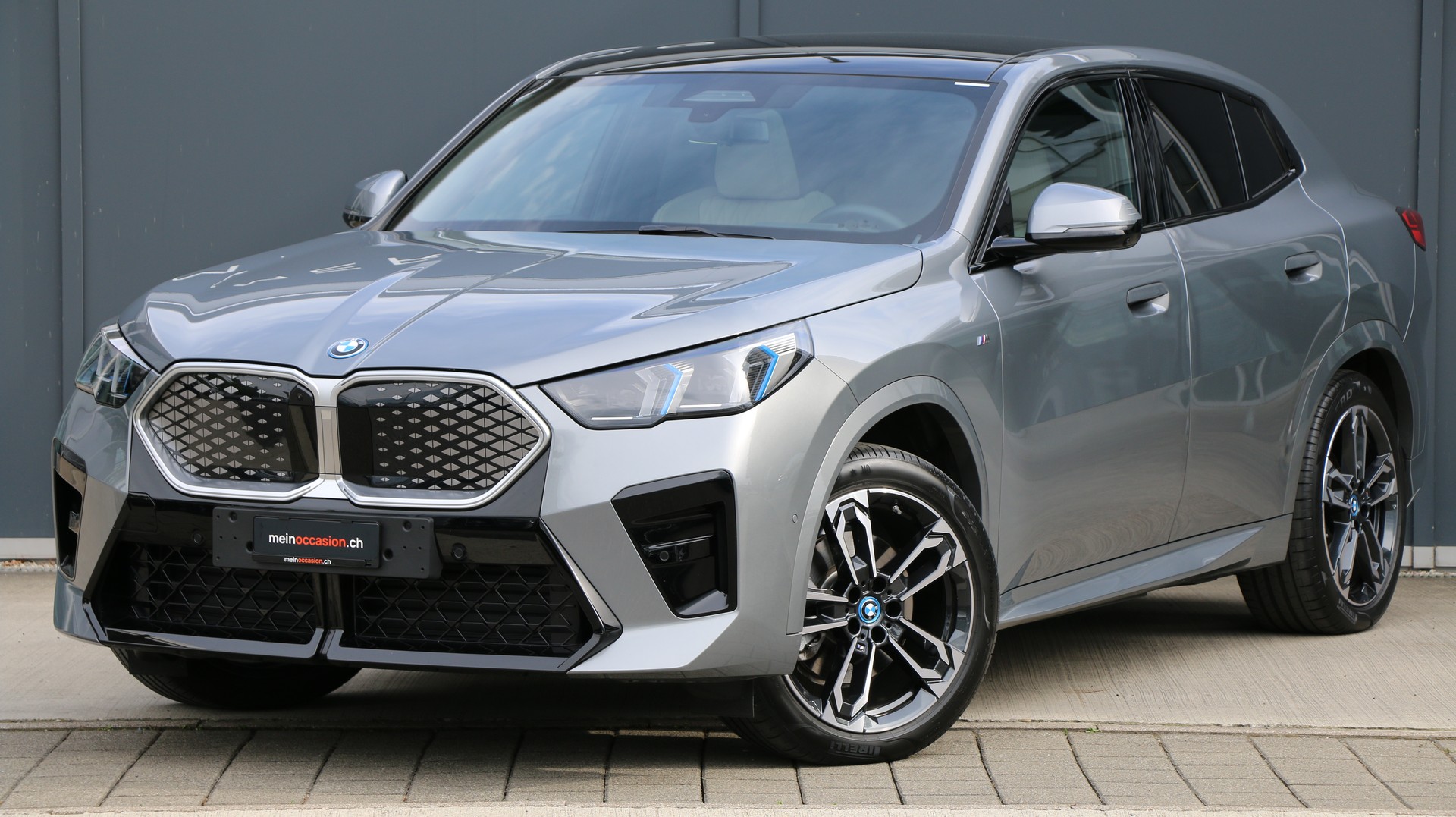 BMW iX2 xDrive 30 M Sport