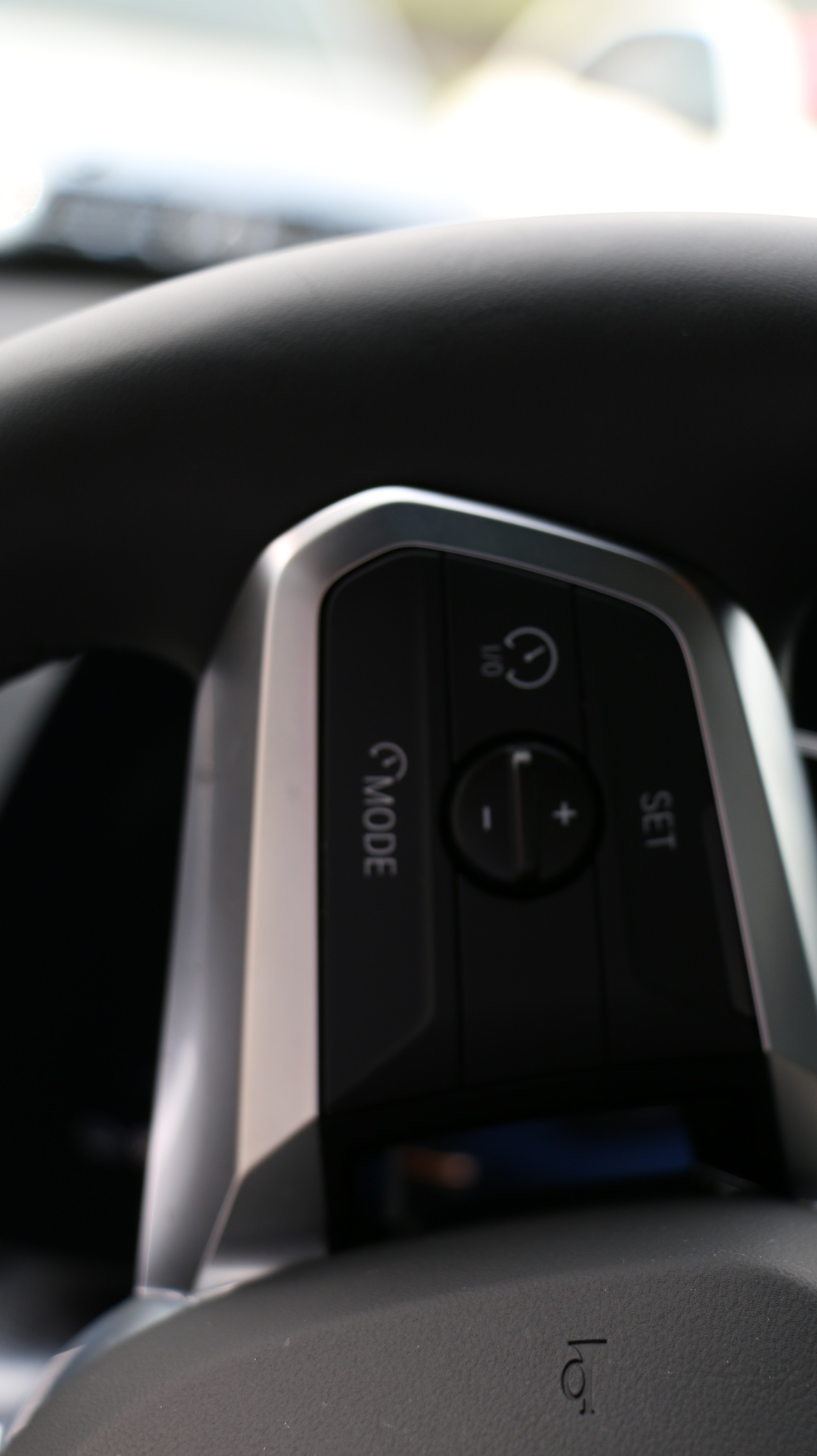 BMW iX2 xDrive 30 M Sport-image-32