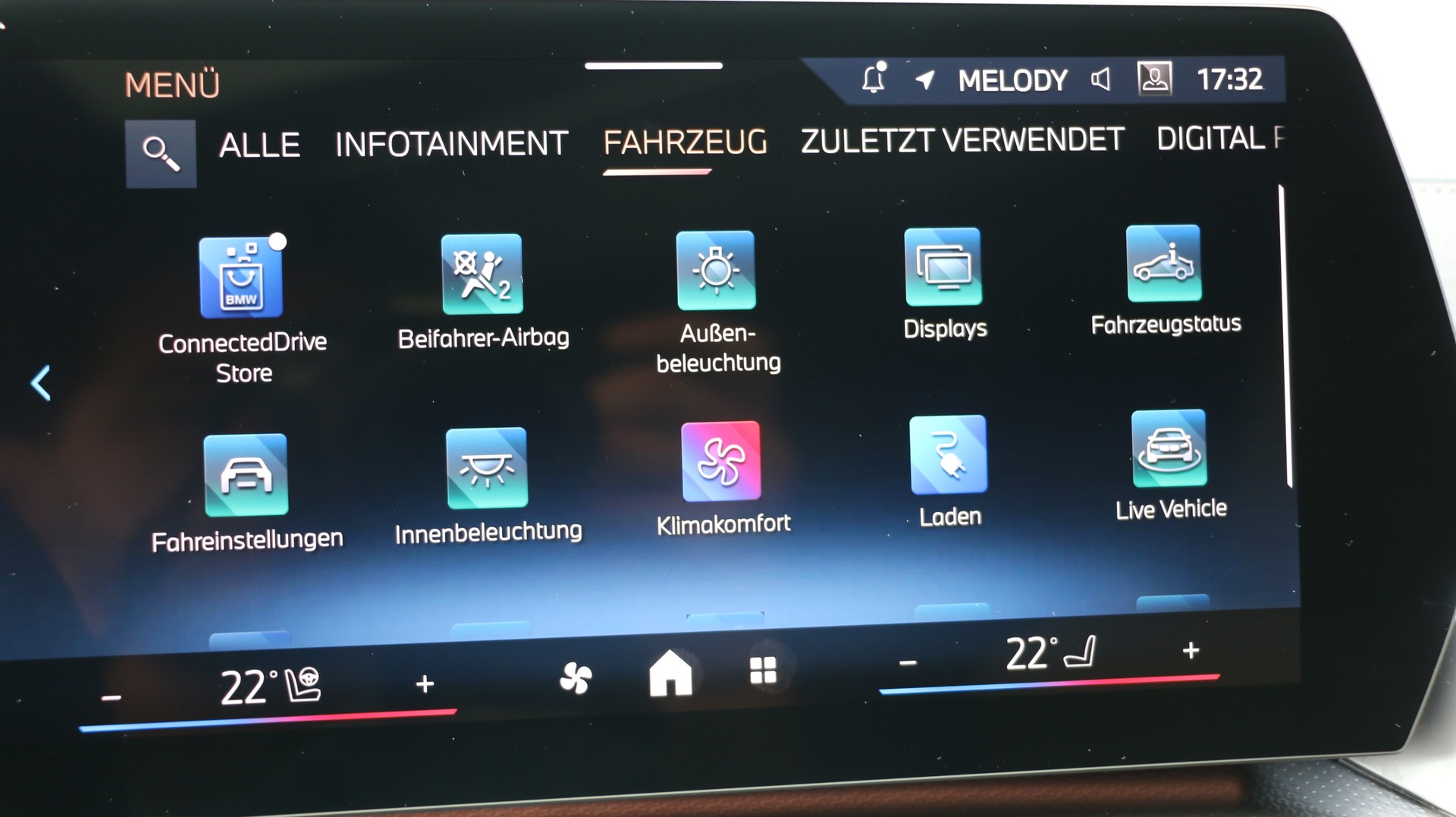 BMW iX2 xDrive 30 M Sport-image-25