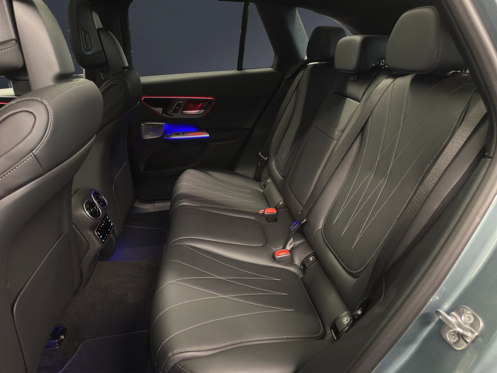 MERCEDES-BENZ GLC 400e 4MATIC EQ Star-image-11
