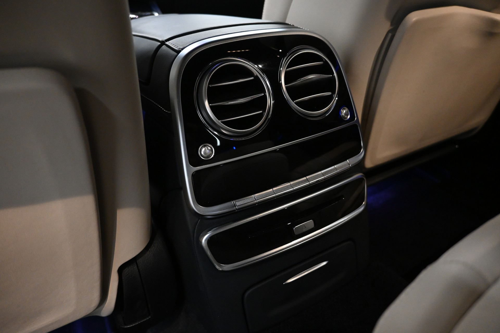 MERCEDES-BENZ S 65 AMG L 7G-Tronic-image-23